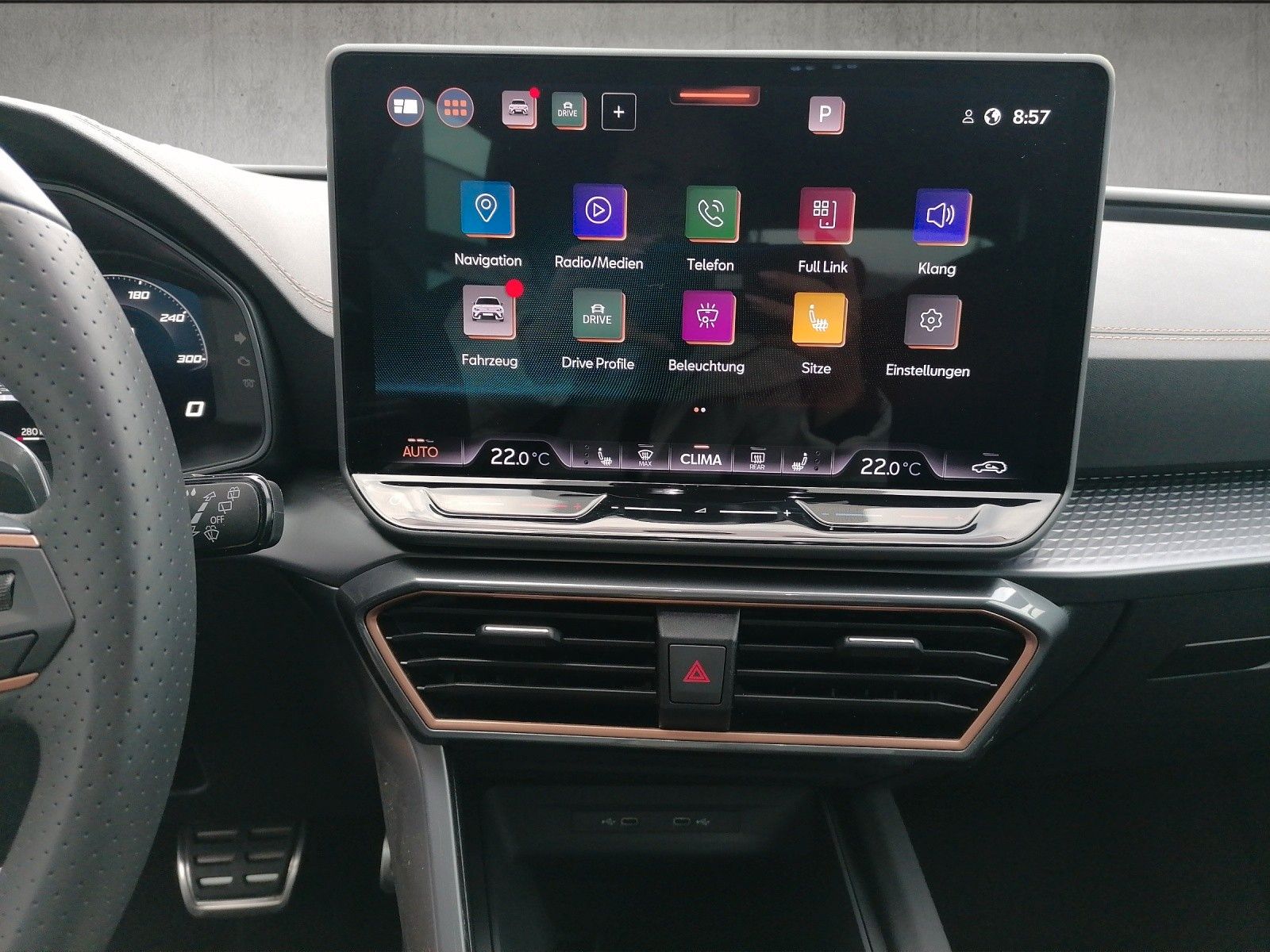 Fahrzeugabbildung CUPRA Leon Sportstourer 1.5 eTSI DSG 5JGAR FACELIFT