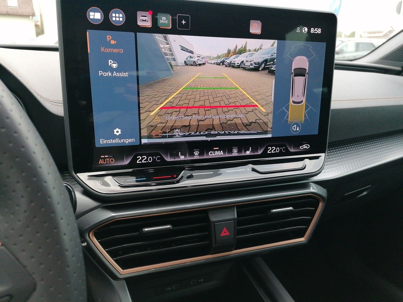 Fahrzeugabbildung CUPRA Leon Sportstourer 1.5 eTSI DSG 5JGAR FACELIFT