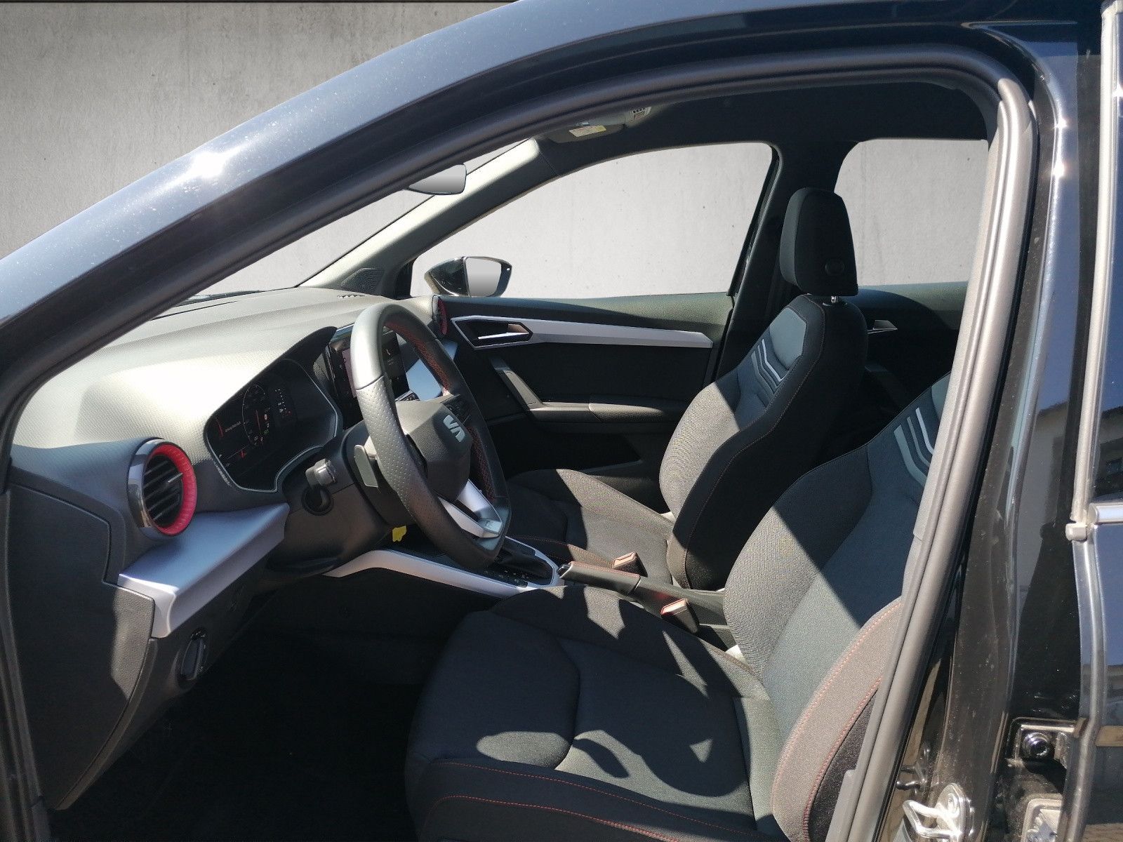 Fahrzeugabbildung SEAT Arona 1.5 TSI FR DSG FAP XL GJR VC