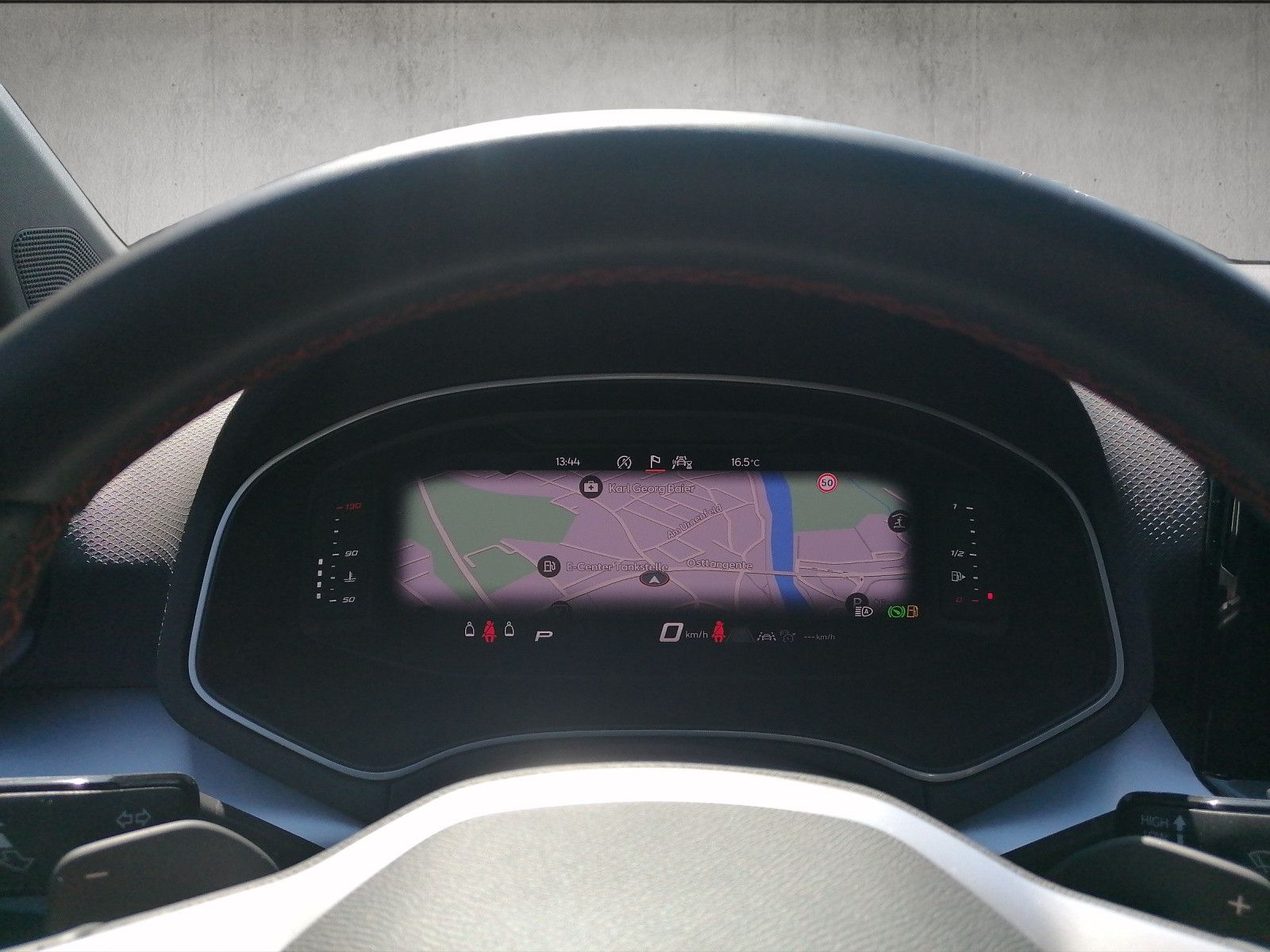 Fahrzeugabbildung SEAT Arona 1.5 TSI FR DSG FAP XL GJR VC