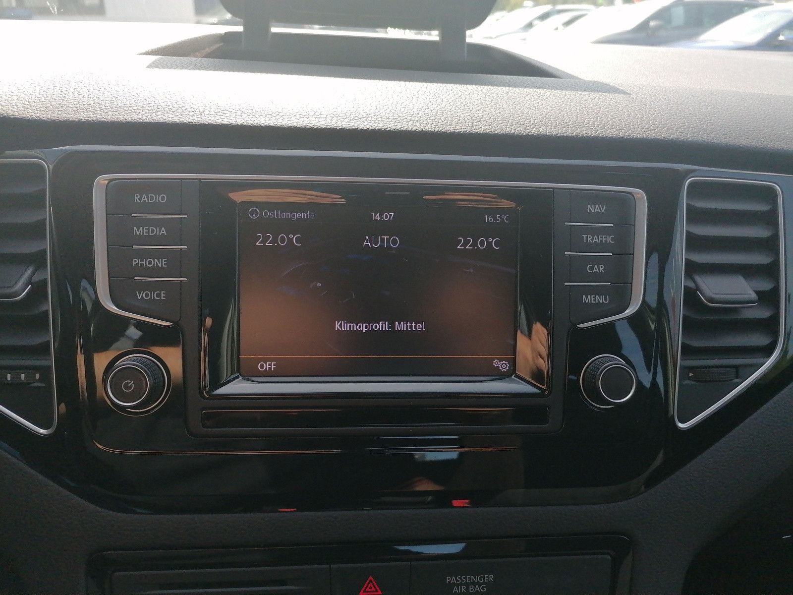 Fahrzeugabbildung Volkswagen Golf Sportsvan 1.4 TSI Highline PDC NAVI