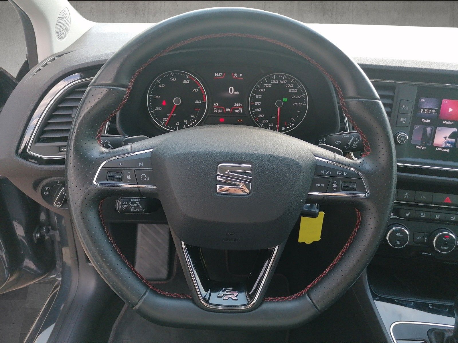 Fahrzeugabbildung SEAT Leon ST 2.0 TSI FR DSG ACC KAM FULL LINK