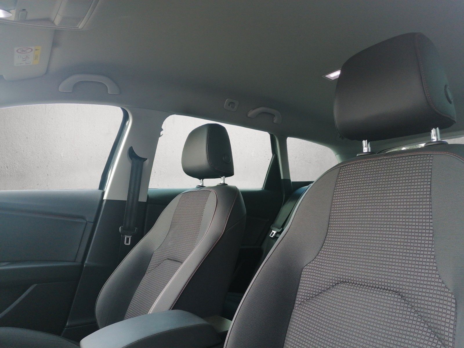 Fahrzeugabbildung SEAT Leon ST 2.0 TSI FR DSG ACC KAM FULL LINK