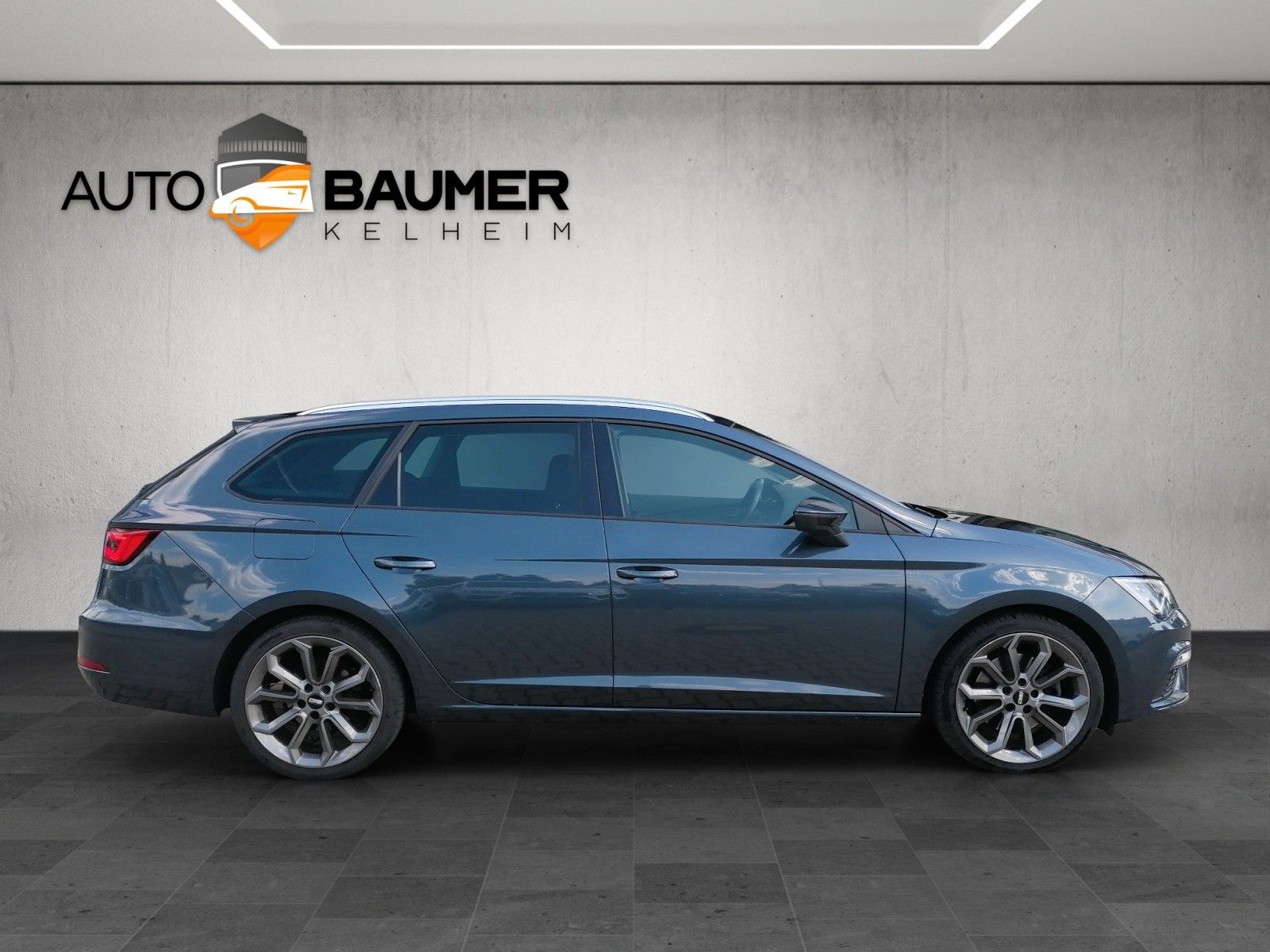 Fahrzeugabbildung SEAT Leon ST 2.0 TSI FR DSG ACC KAM FULL LINK