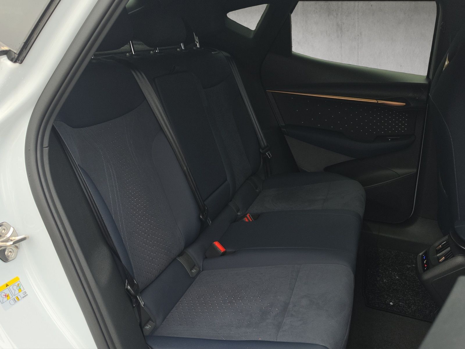 Fahrzeugabbildung CUPRA Tavascan 77kWh Immersive Sennheiser 360
