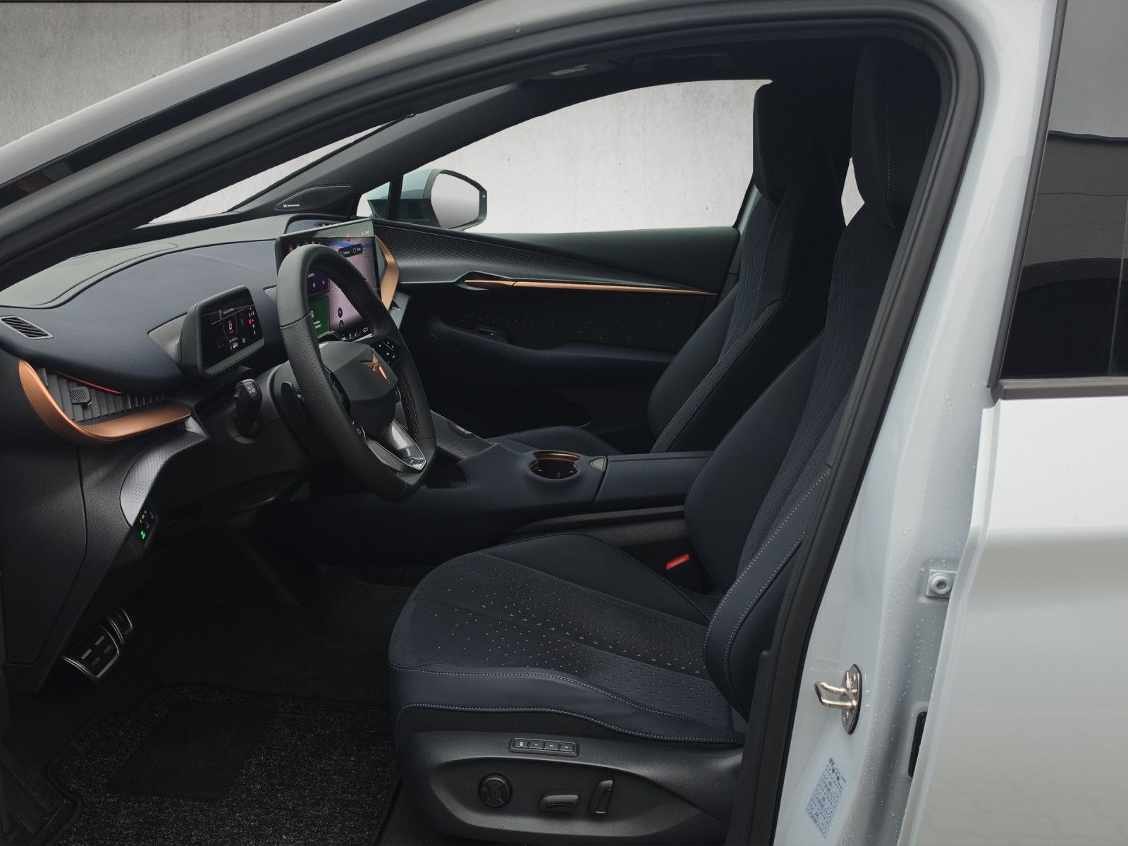 Fahrzeugabbildung CUPRA Tavascan 77kWh Immersive Sennheiser 360