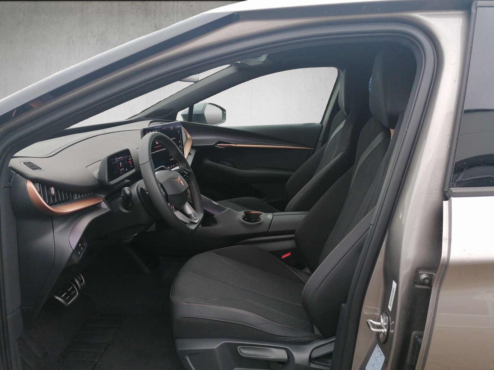 Fahrzeugabbildung CUPRA Tavascan 210 kW Wärmepumpe GJR