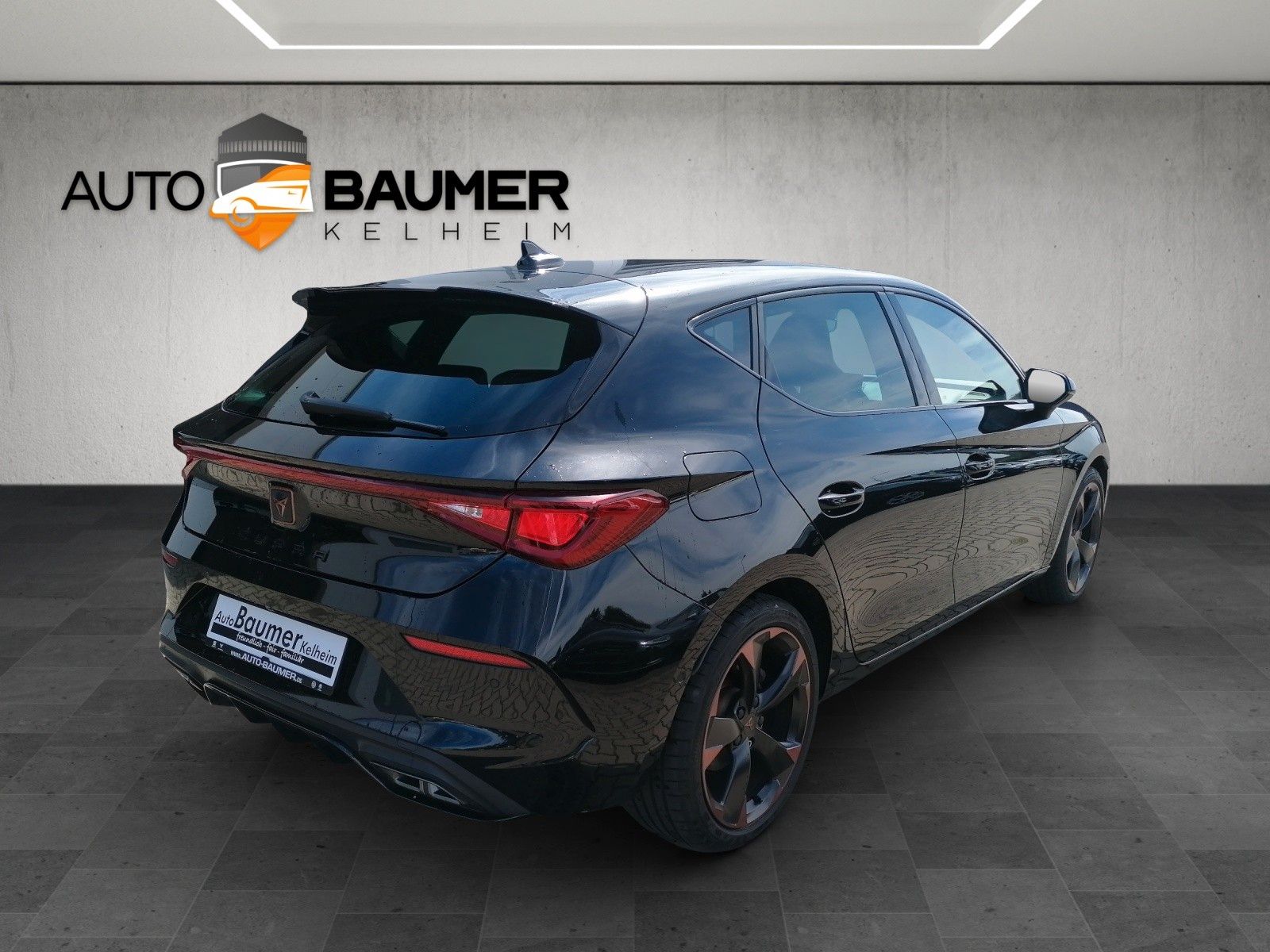 Fahrzeugabbildung CUPRA Leon 1.5 TSI DSG XL DCC MATRIX