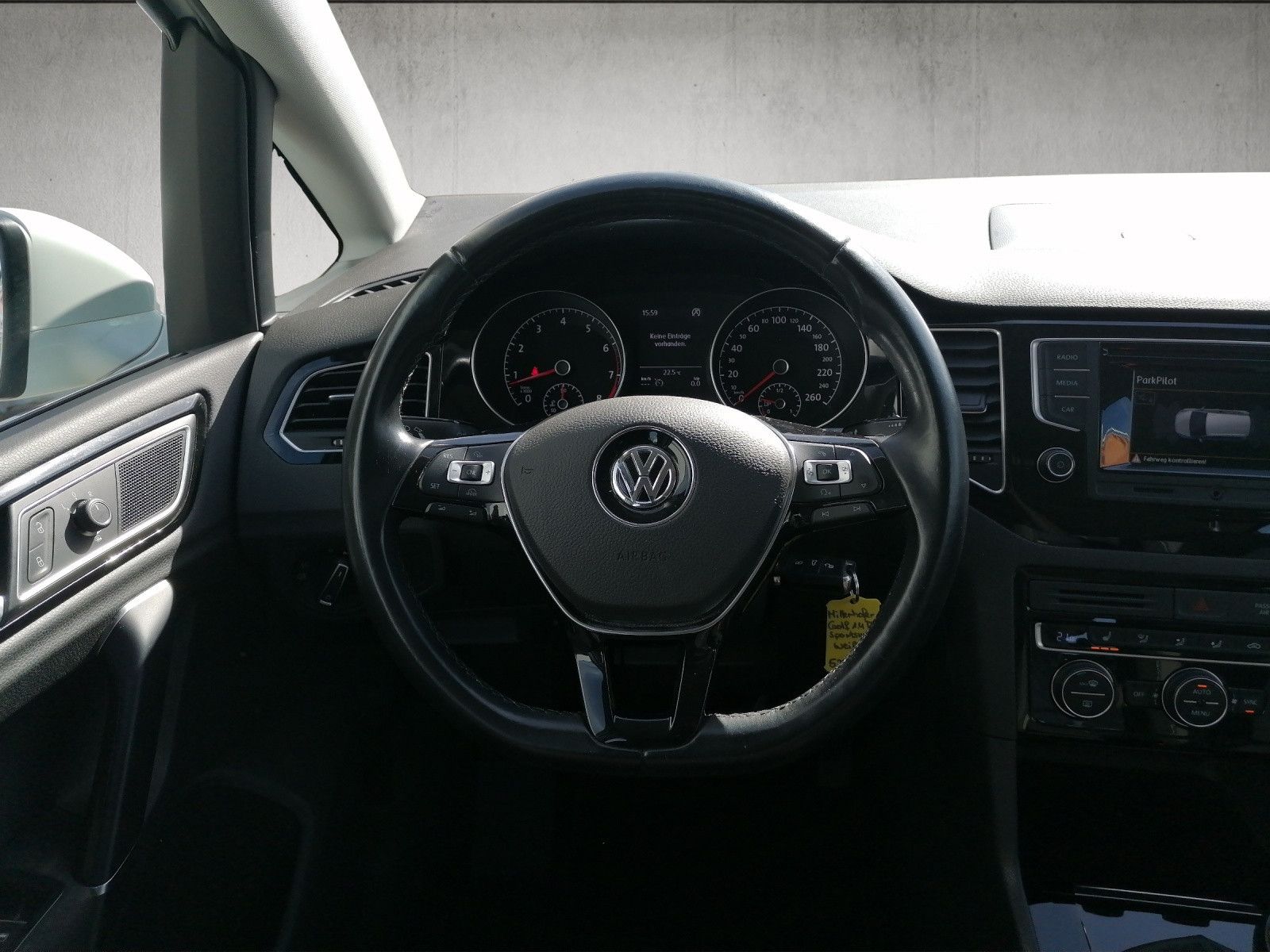 Fahrzeugabbildung Volkswagen Golf Sportsvan 1.4 TSI Highline