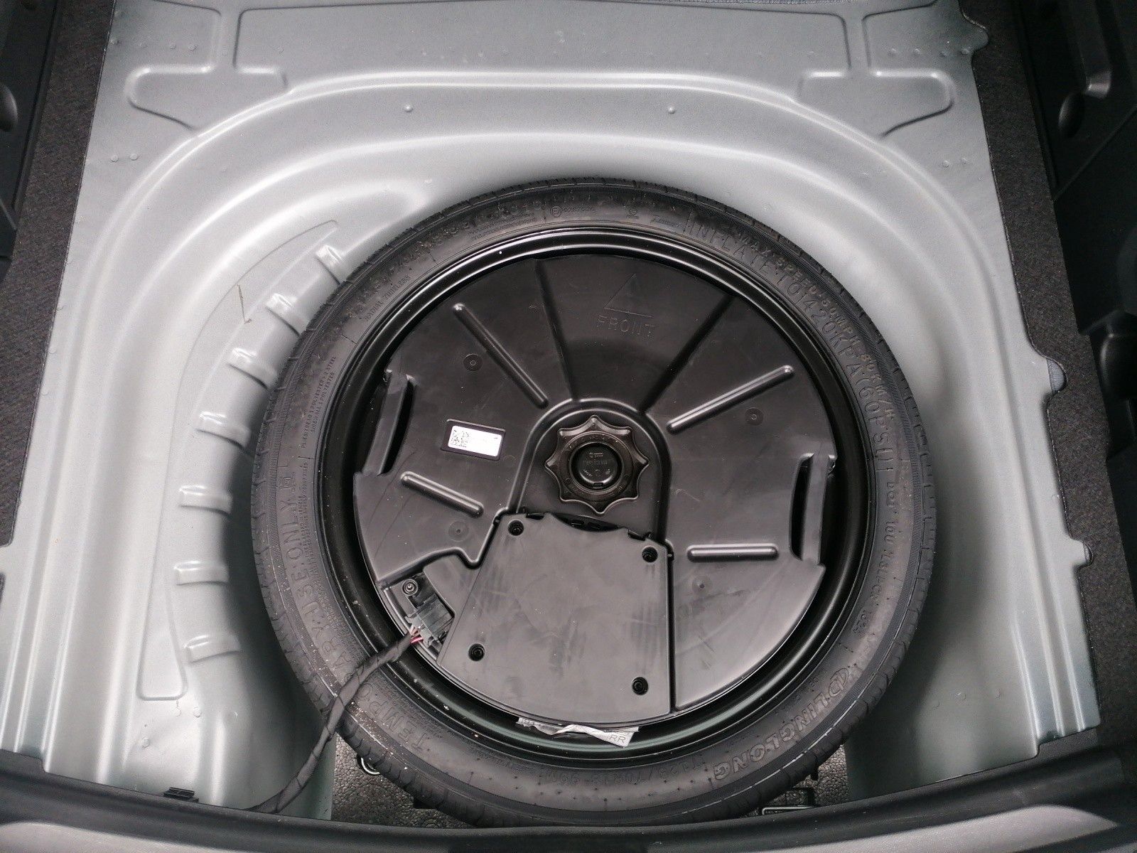 Fahrzeugabbildung CUPRA Leon Sportstourer 1.5 eTSI DSG AHK SENNHEISER