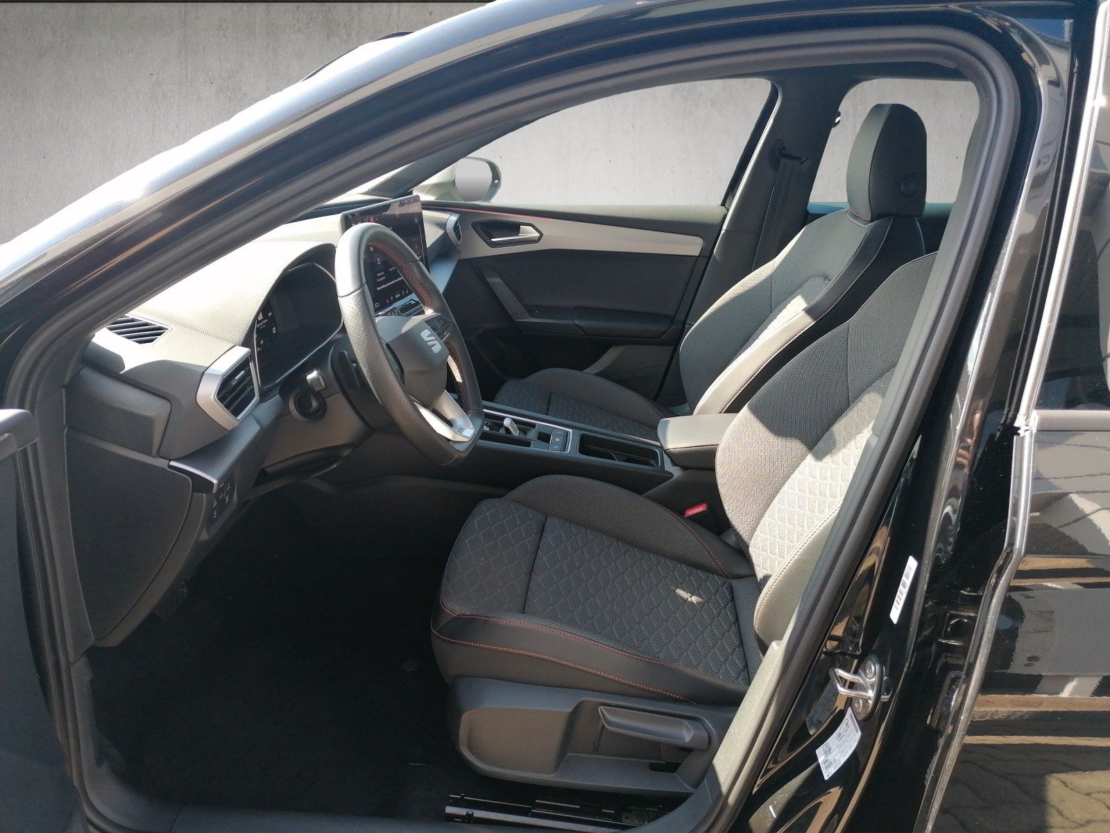 Fahrzeugabbildung SEAT Leon Sportstourer 2.0 TDI FR DSG AHK