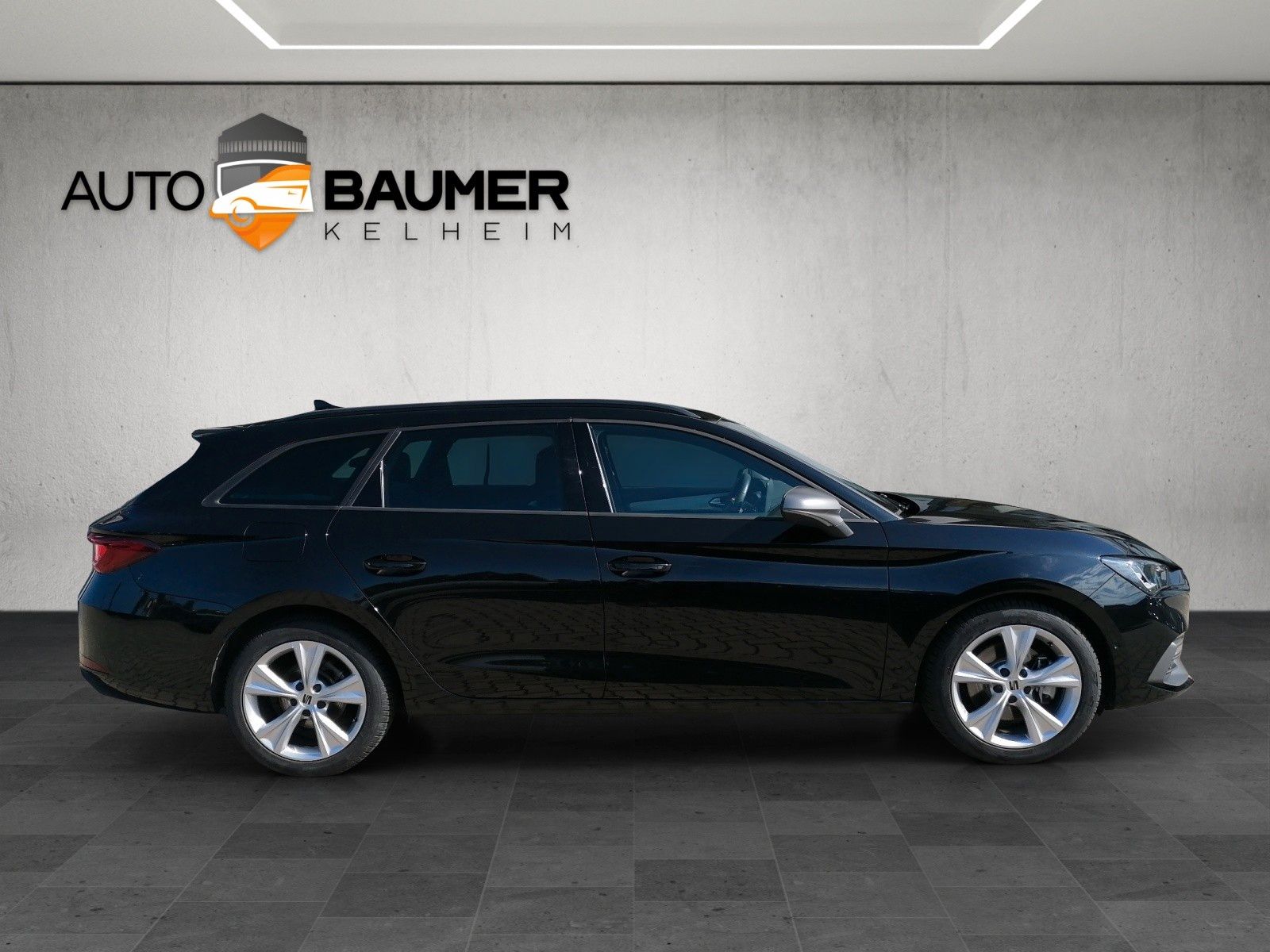 Fahrzeugabbildung SEAT Leon Sportstourer 2.0 TDI FR DSG AHK