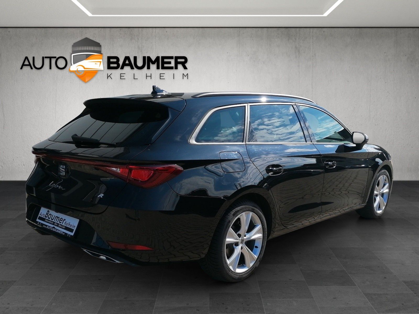 Fahrzeugabbildung SEAT Leon Sportstourer 2.0 TDI FR DSG AHK