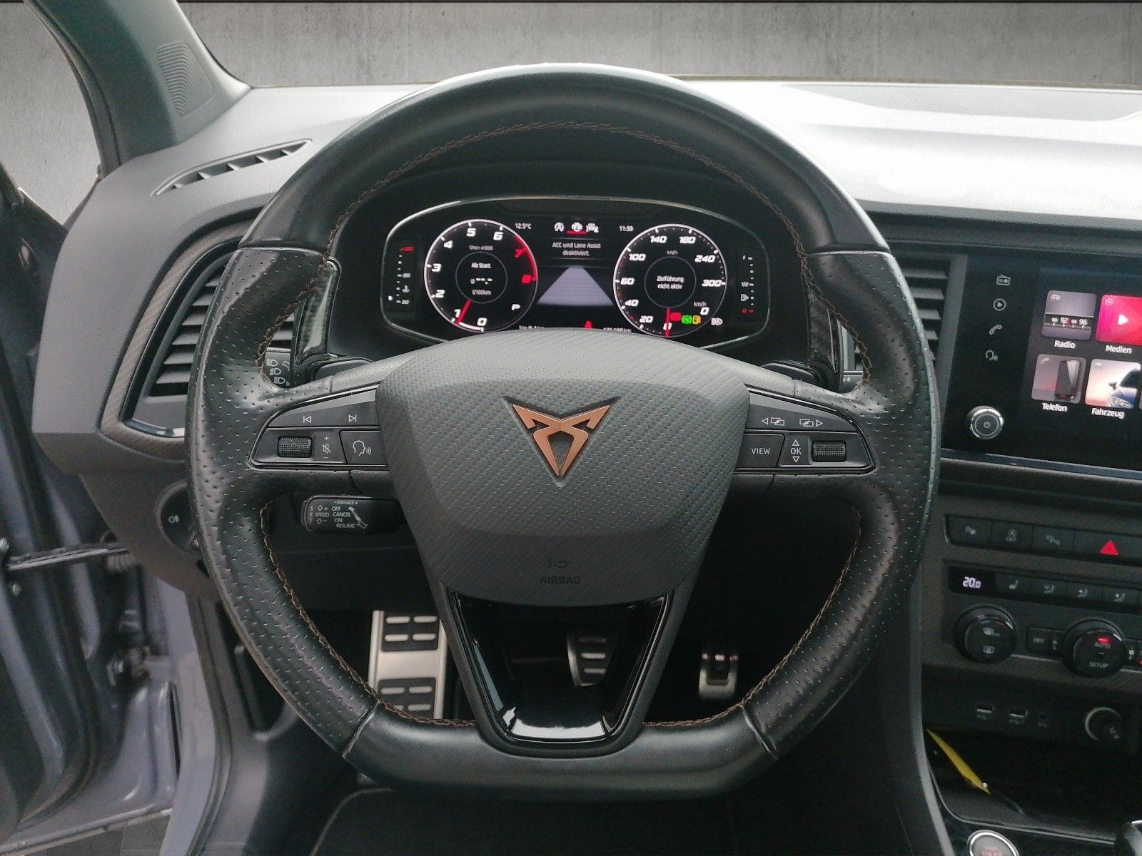 Fahrzeugabbildung CUPRA Ateca Limited Edition Akrapovic Carbon 4Drive