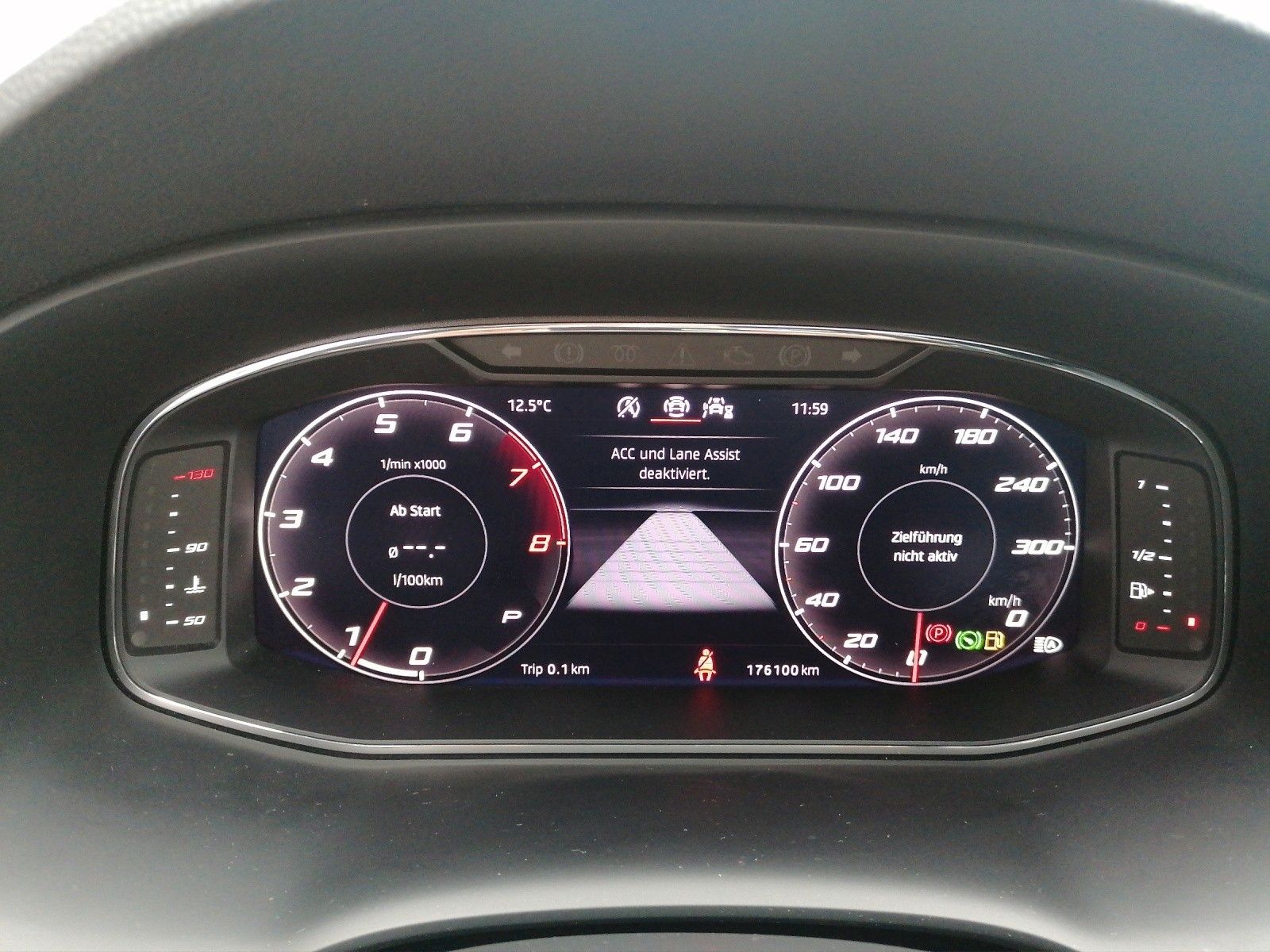 Fahrzeugabbildung CUPRA Ateca Limited Edition Akrapovic Carbon 4Drive