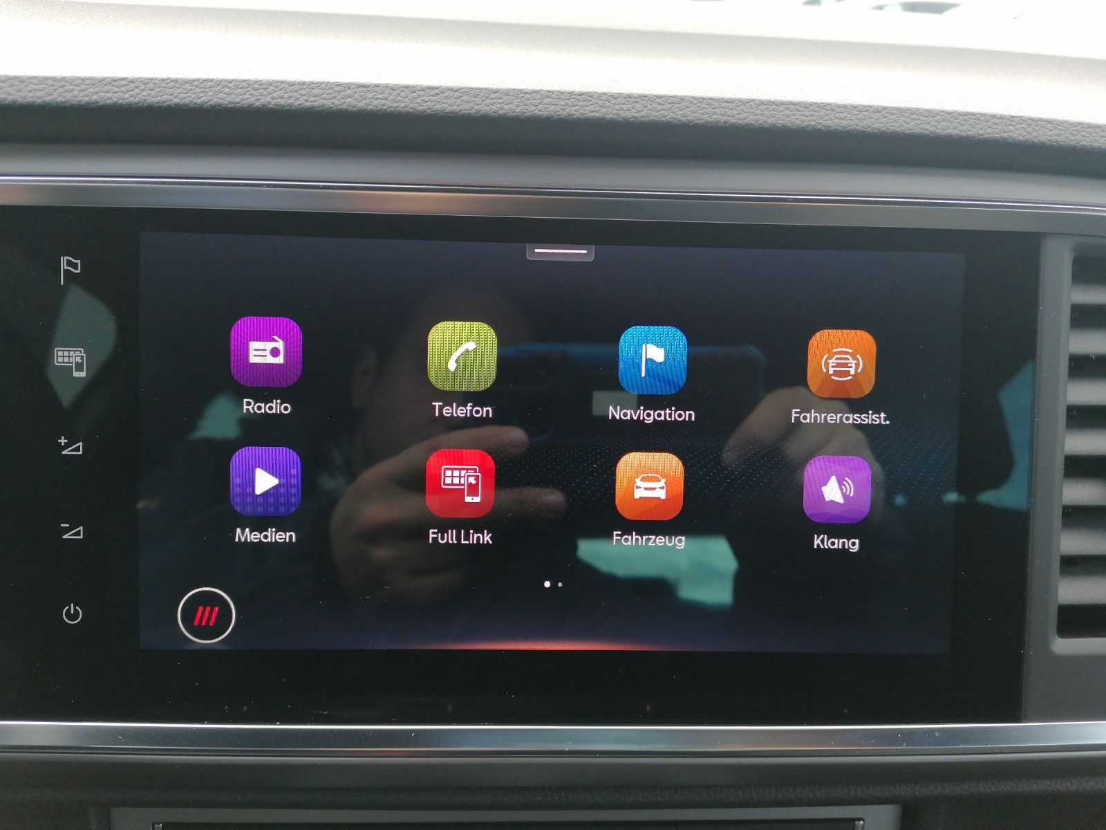 Fahrzeugabbildung SEAT Ateca 2.0 TDI FR DSG FAP XL elHK AHK