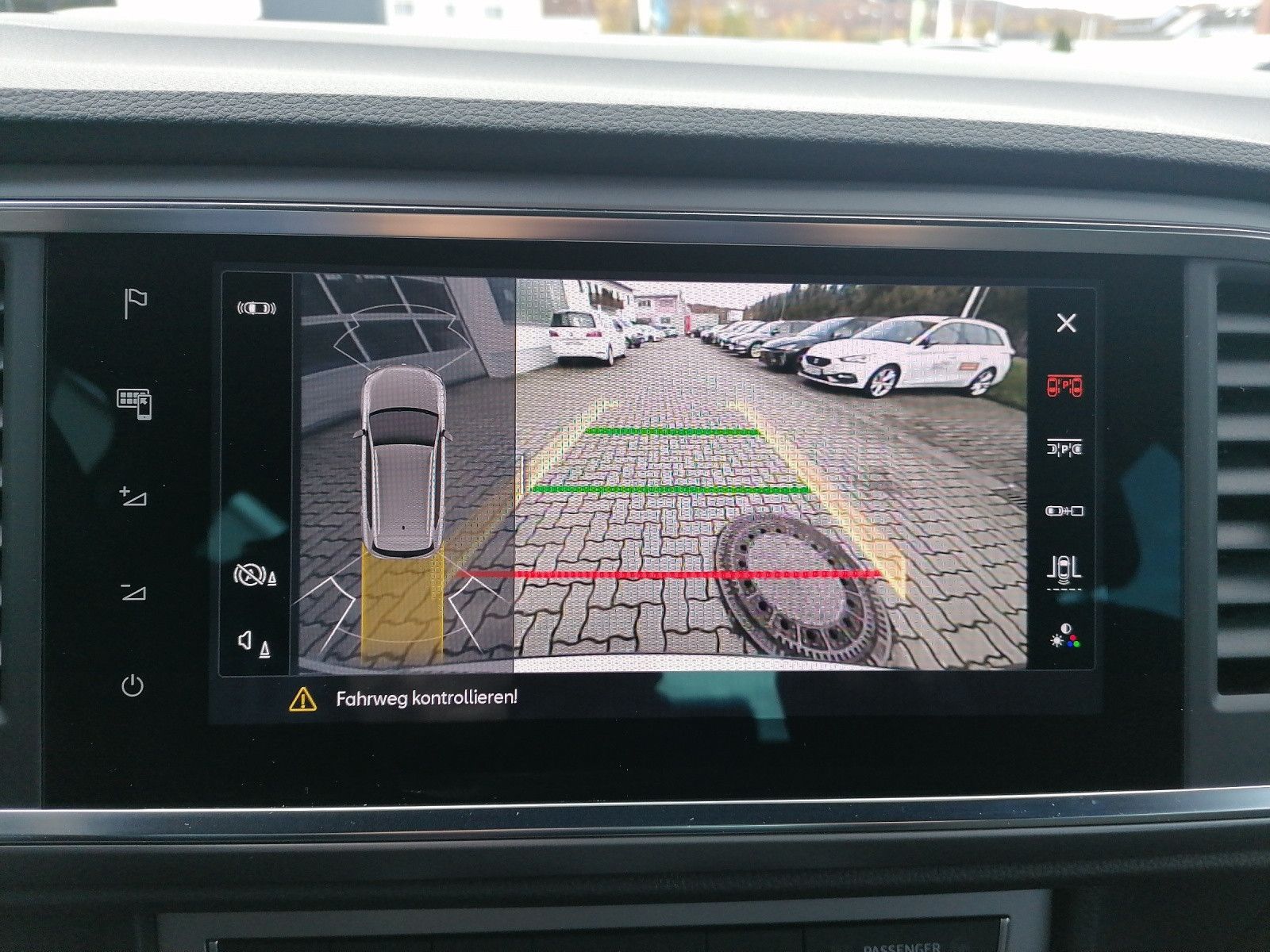 Fahrzeugabbildung SEAT Ateca 2.0 TDI FR DSG FAP XL elHK AHK