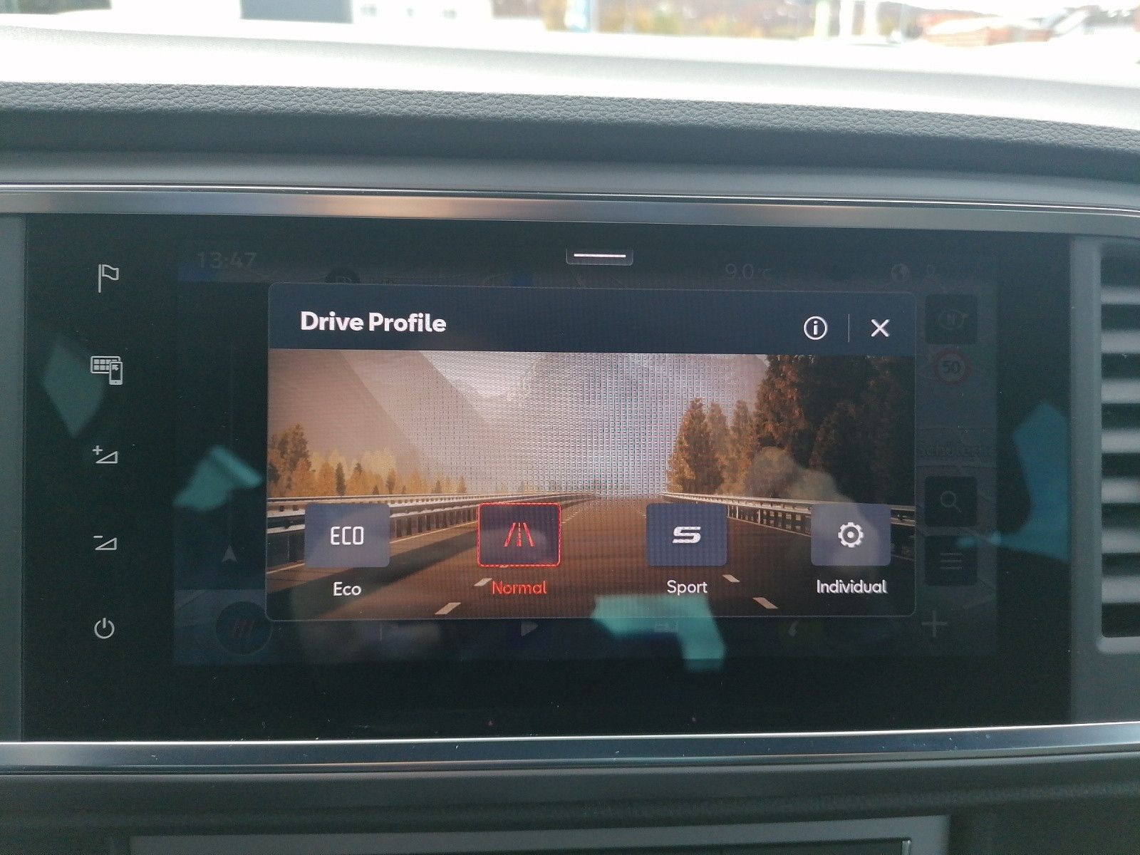 Fahrzeugabbildung SEAT Ateca 2.0 TDI FR DSG FAP XL elHK AHK