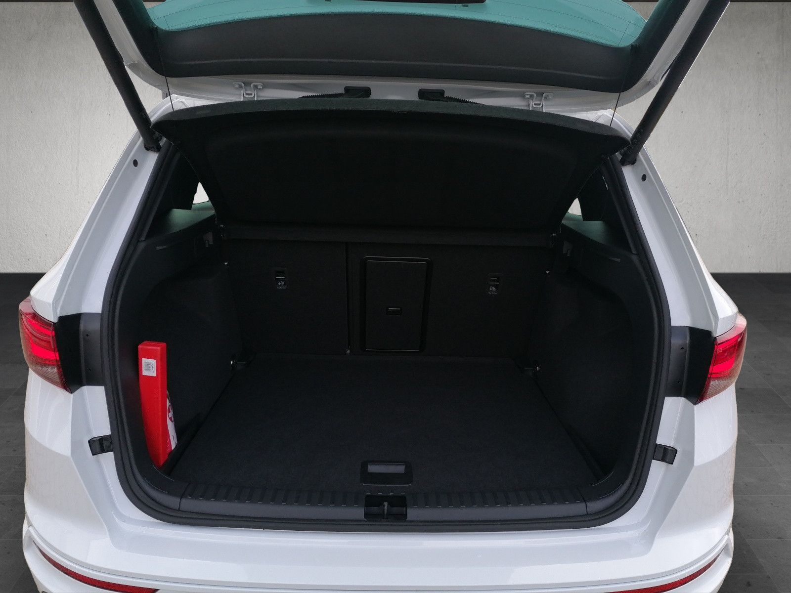 Fahrzeugabbildung SEAT Ateca 2.0 TDI FR DSG FAP XL elHK AHK