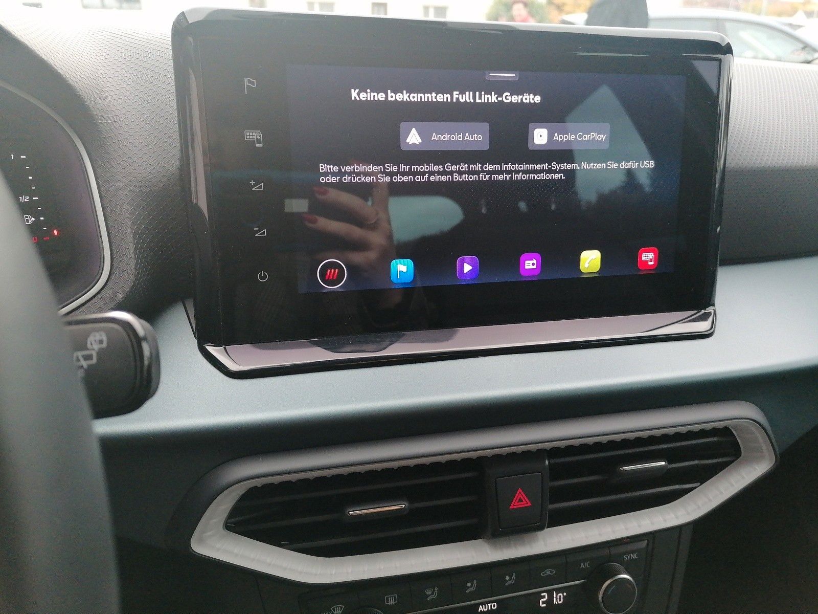 Fahrzeugabbildung SEAT Arona 1.0 TSI Xperience DSG GJR FAP XL