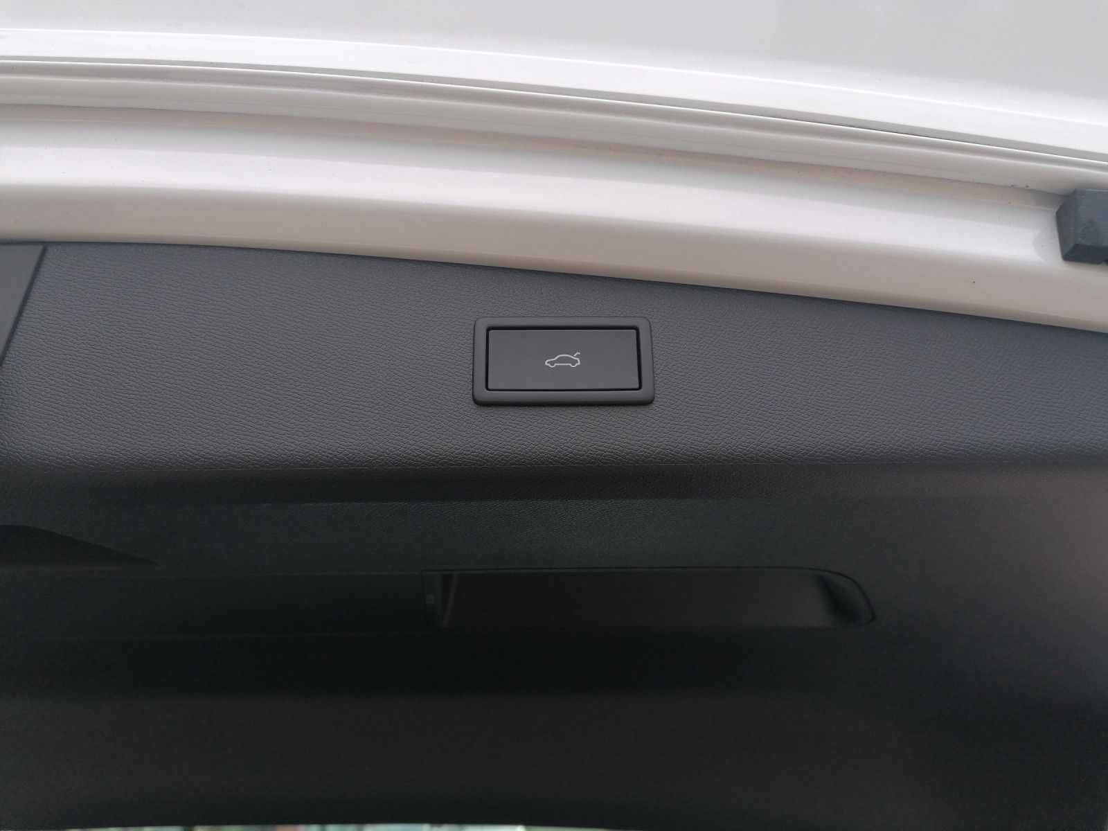 Fahrzeugabbildung CUPRA Leon Sportstourer 1.5 e-Hybrid AHK DYNAMIC