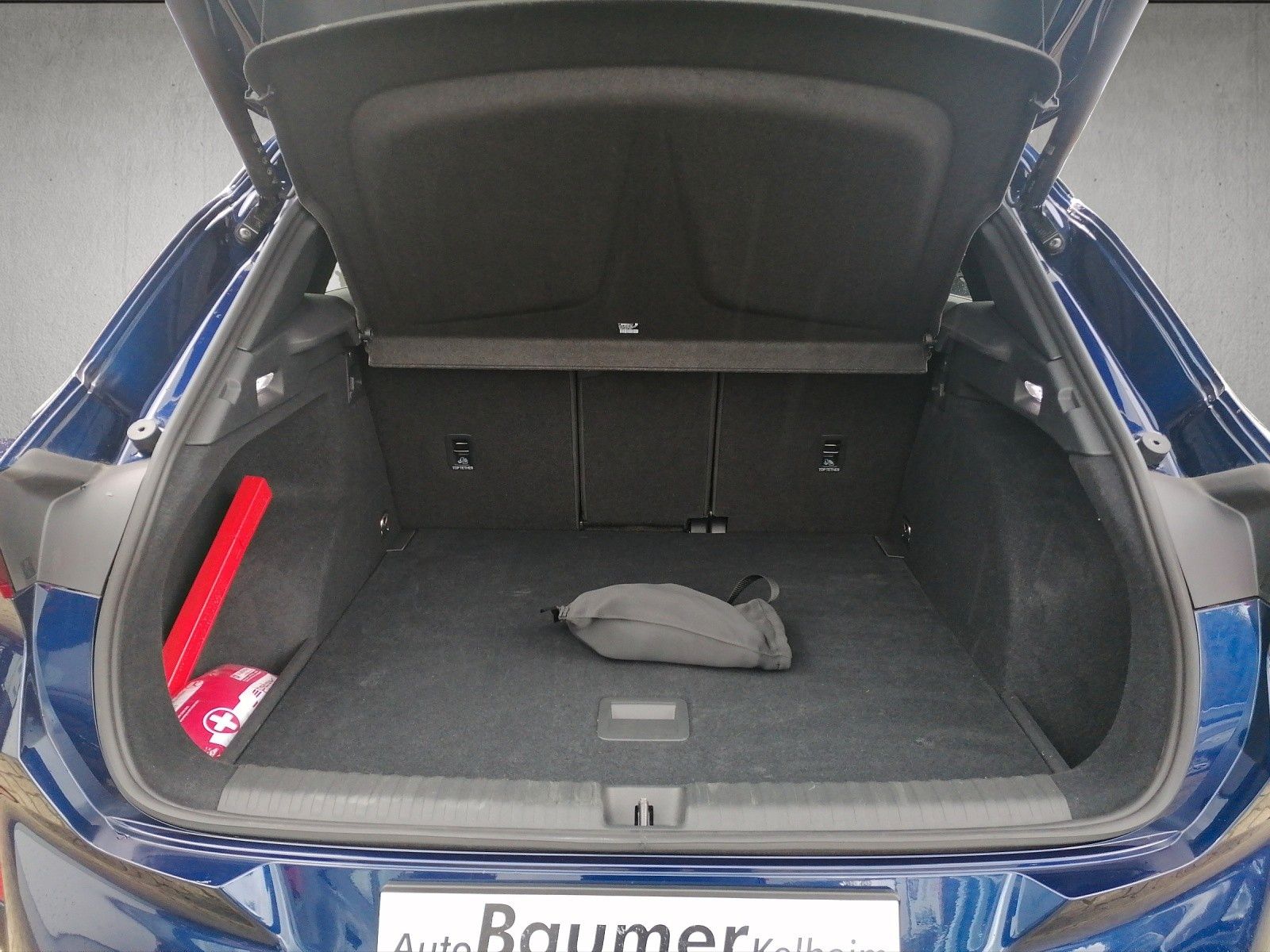 Fahrzeugabbildung CUPRA Terramar 1.5 eTSI DSG Dynamic Edge Digital Drive