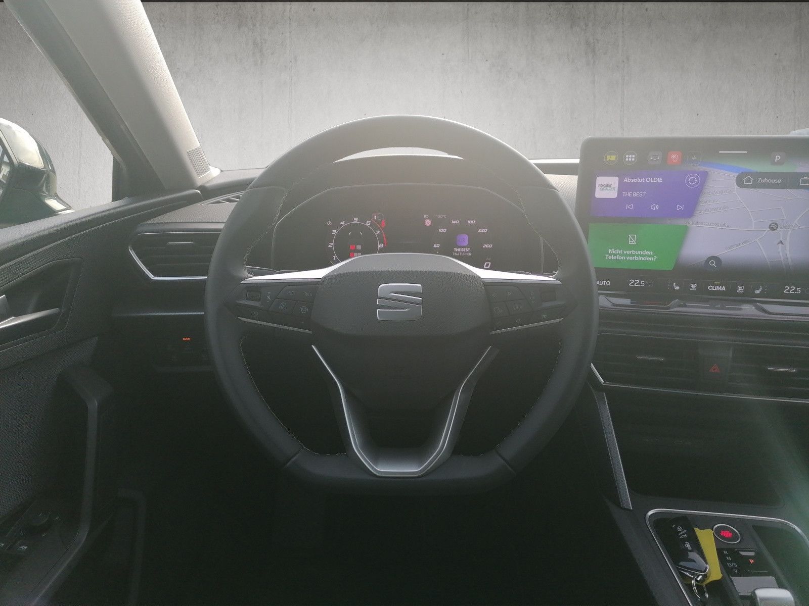 Fahrzeugabbildung SEAT Leon Sportstourer 1.5 eTSI DSG Road Edition