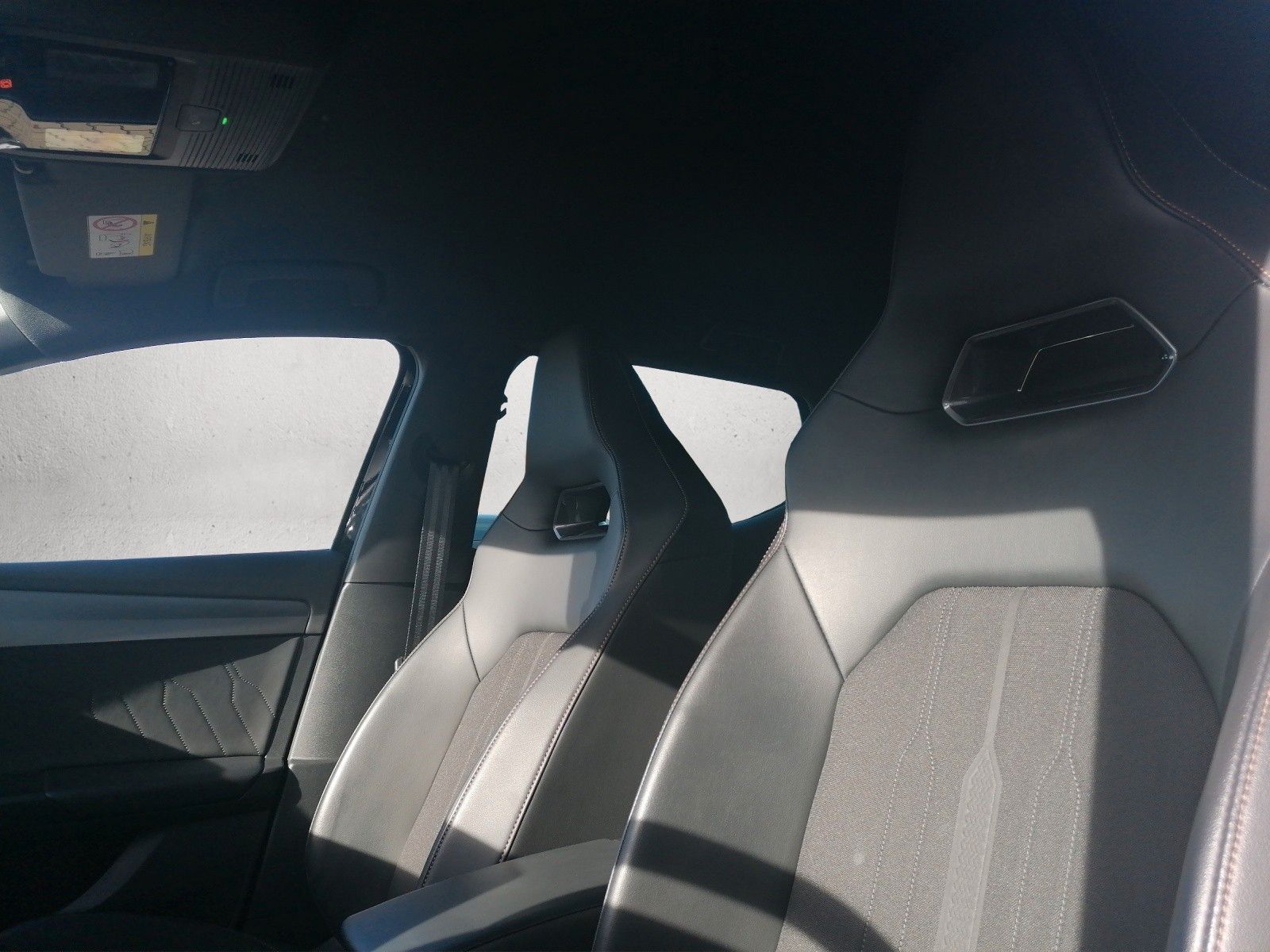 Fahrzeugabbildung CUPRA Leon 2.0 TSI DSG FAP XL el.Sitz