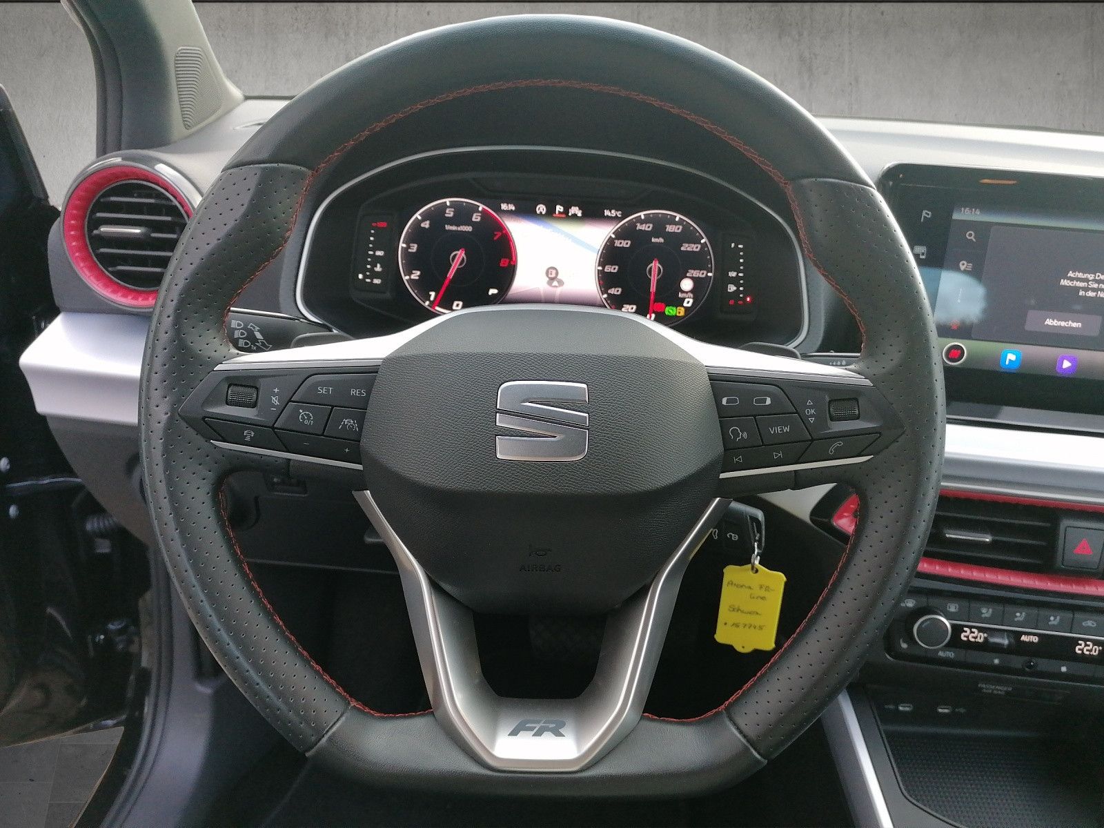 Fahrzeugabbildung SEAT Arona 1.5 TSI FR DSG GJR VC FAP XL