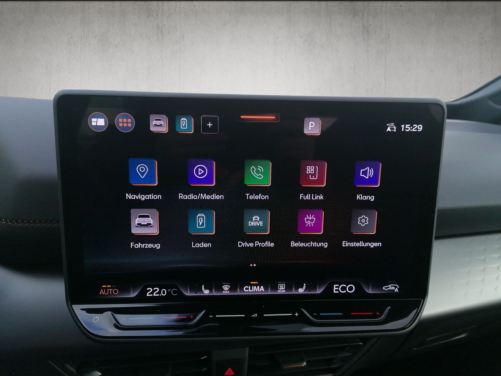 Fahrzeugabbildung CUPRA Born 77kW 231PS Below Zero HEAT PUMP PILOT M 5J