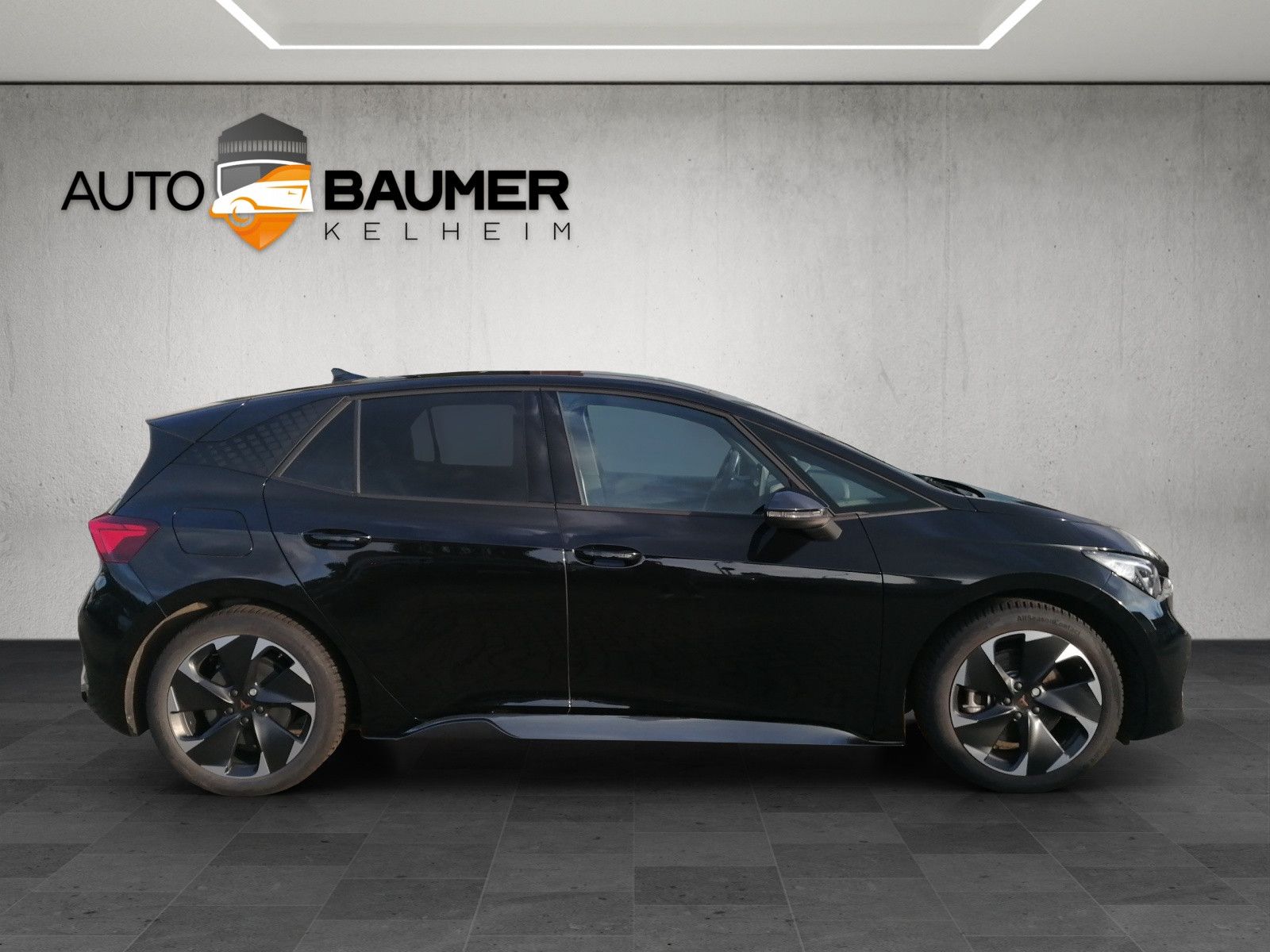 Fahrzeugabbildung CUPRA Born 77kW 231PS Below Zero HEAT PUMP PILOT M 5J