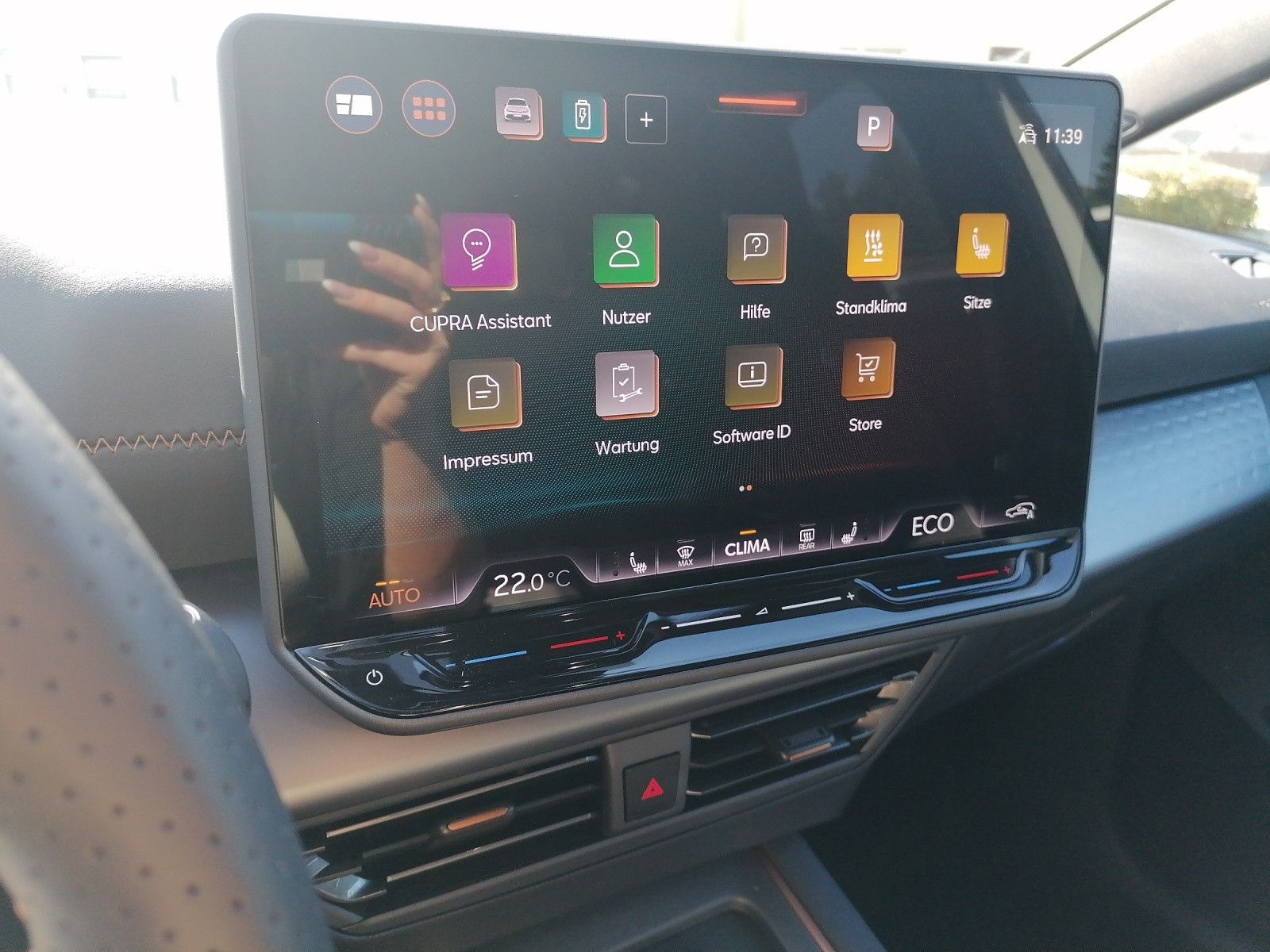 Fahrzeugabbildung CUPRA Born 77kW 231PS Below Zero HEAT PUMP PILOT M 5J