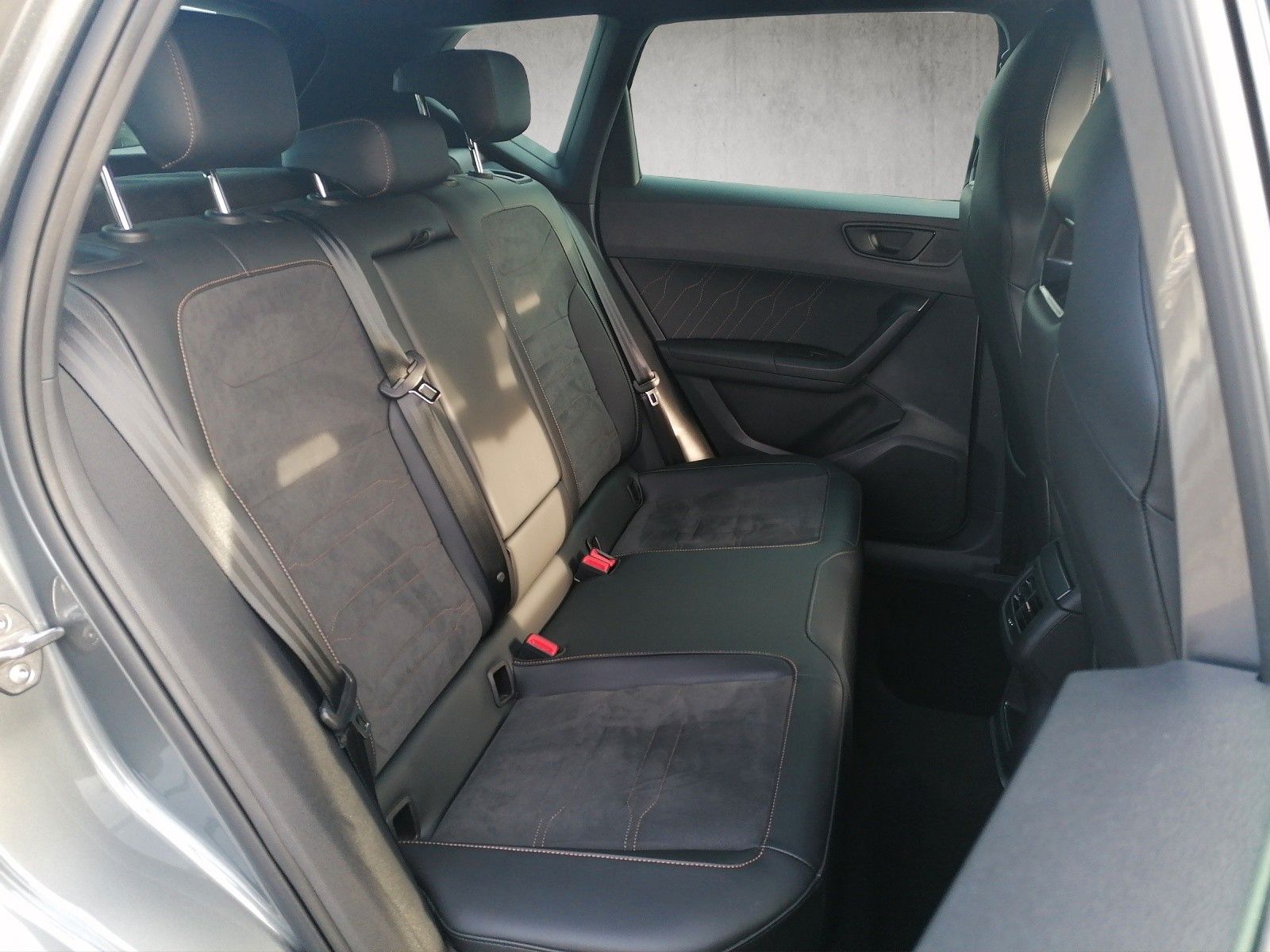 Fahrzeugabbildung CUPRA Ateca 2.0 TSI DSG AHK CUPRA PLUS elHK