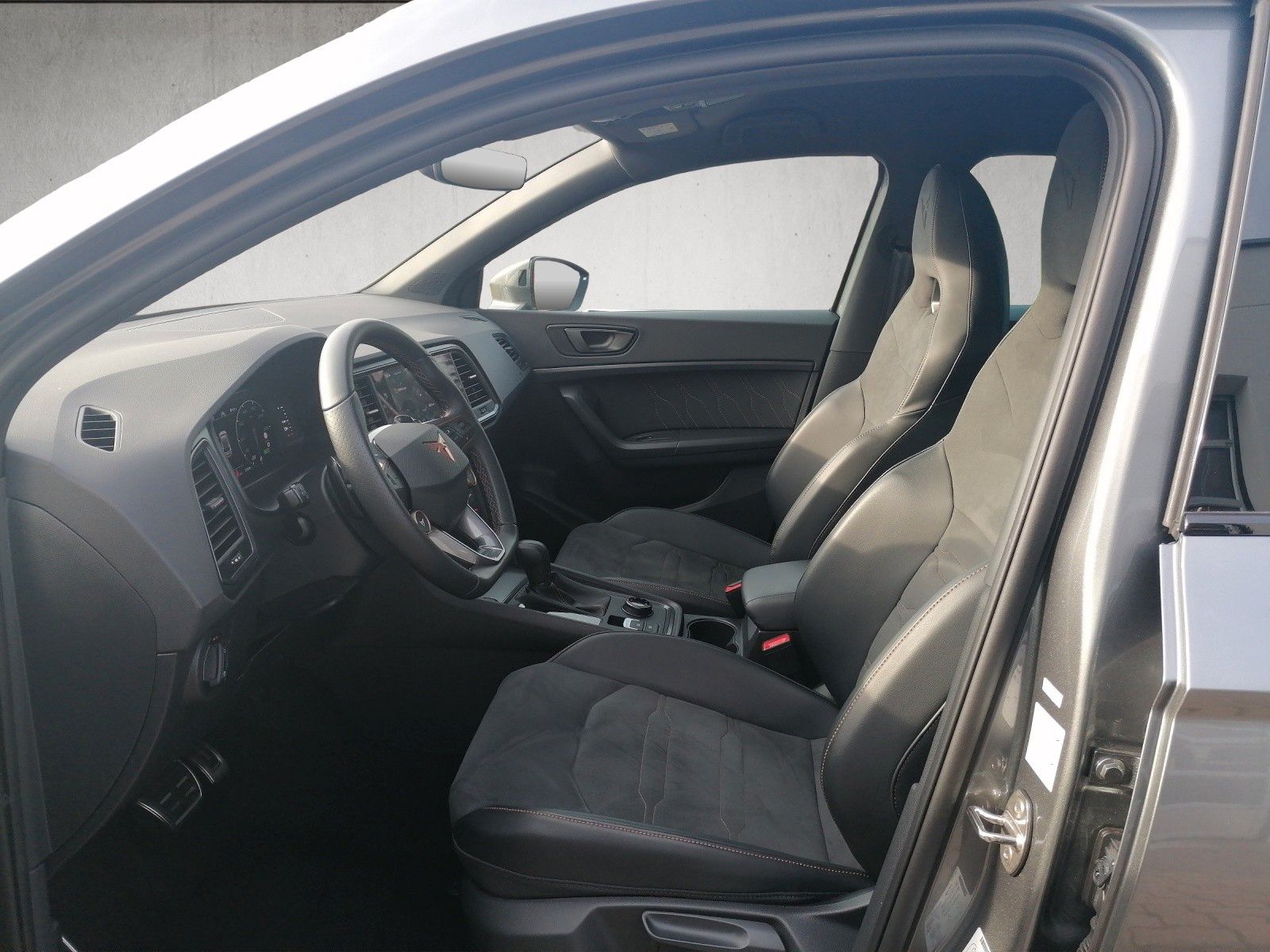 Fahrzeugabbildung CUPRA Ateca 2.0 TSI DSG AHK CUPRA PLUS elHK