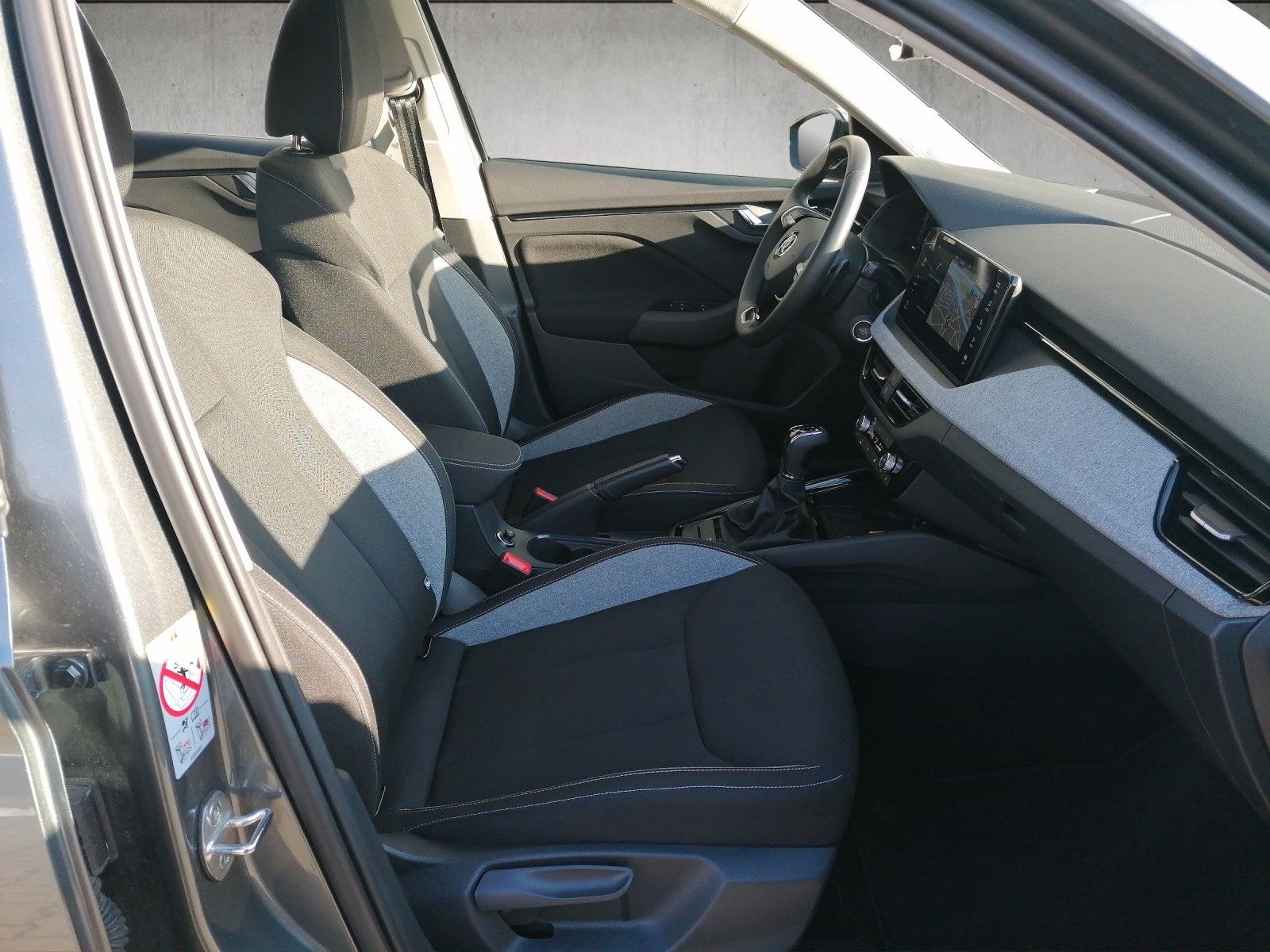 Fahrzeugabbildung SKODA Kamiq 1.5 Selection DSG FAP Plus Kessy bhz Front