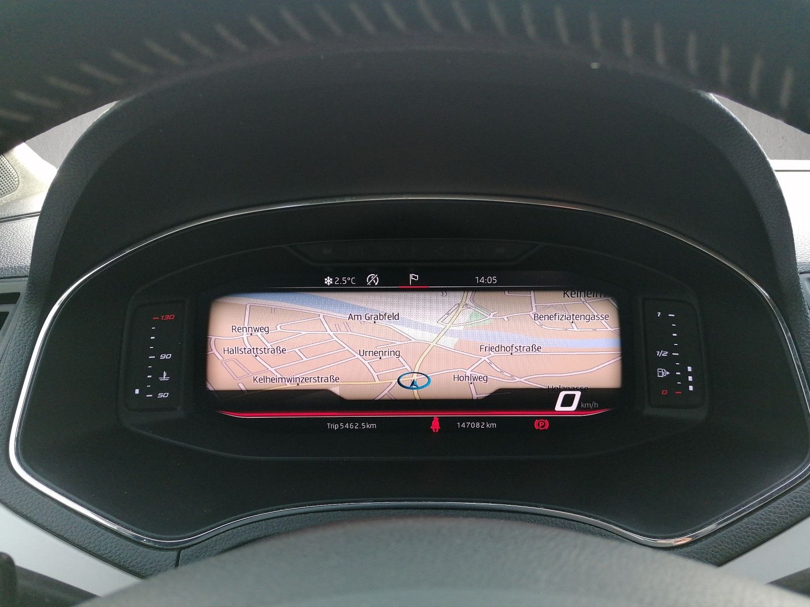 Fahrzeugabbildung SEAT Arona 1.0 TSI Xcellence Totwinkel Navi AHK LED