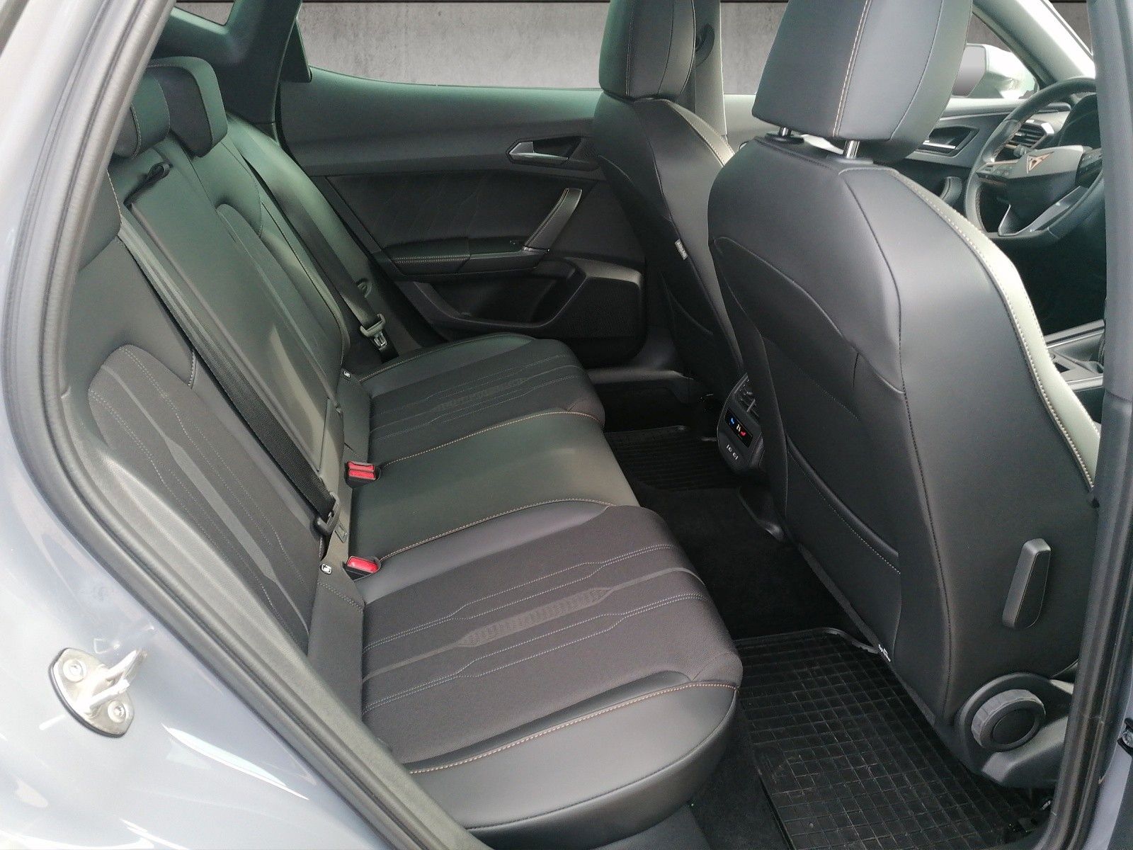 Fahrzeugabbildung CUPRA Formentor 1.5 TSI GAR 3/28 AHK elHK DCC FAP L