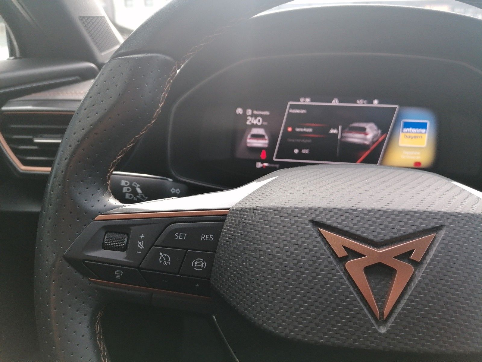 Fahrzeugabbildung CUPRA Formentor 1.5 TSI GAR 3/28 AHK elHK DCC FAP L