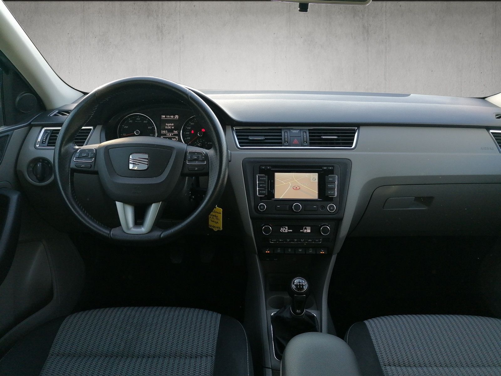 Fahrzeugabbildung SEAT Toledo 1.2 TSI Style SHZ PDC hi NAVI GRA