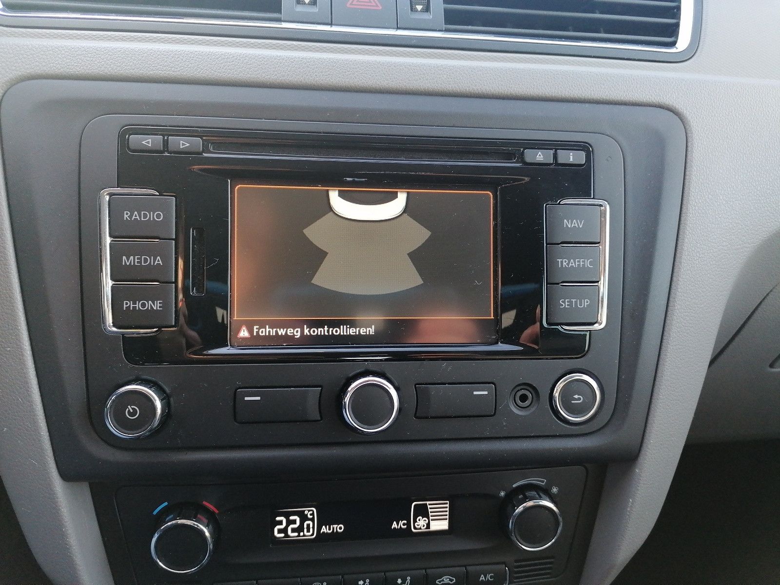 Fahrzeugabbildung SEAT Toledo 1.2 TSI Style SHZ PDC hi NAVI GRA