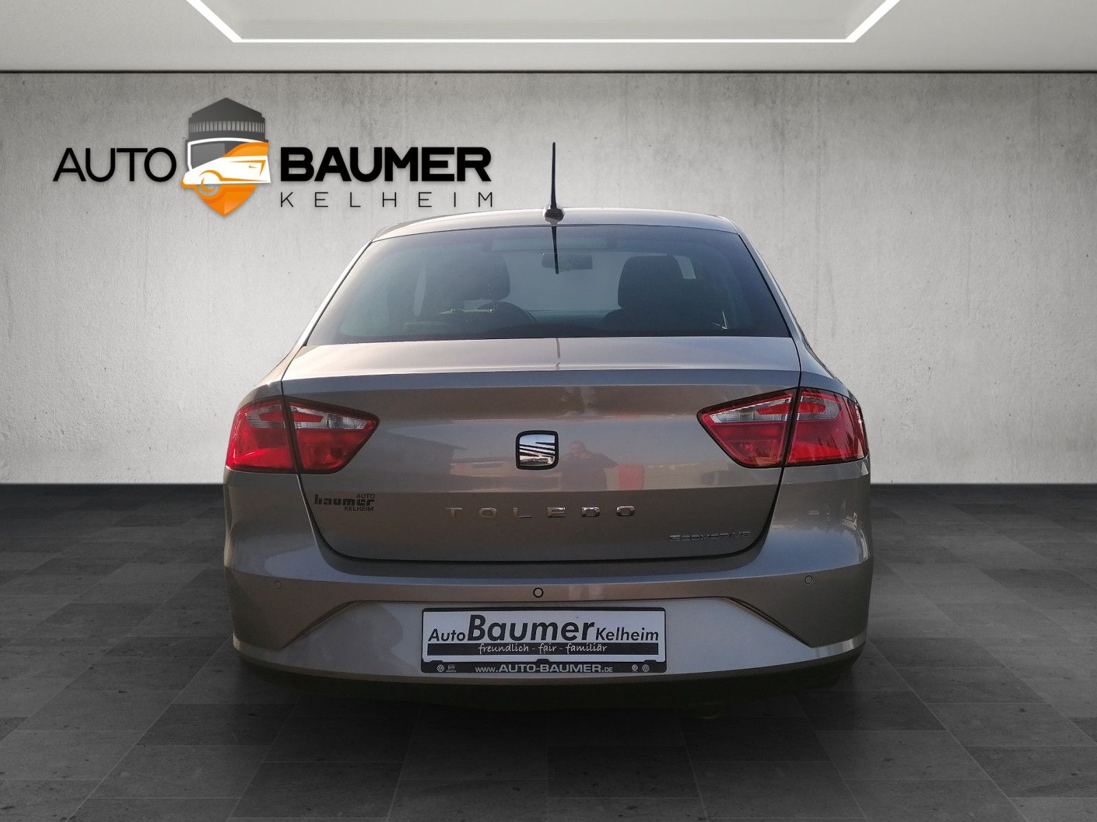 Fahrzeugabbildung SEAT Toledo 1.2 TSI Style SHZ PDC hi NAVI GRA