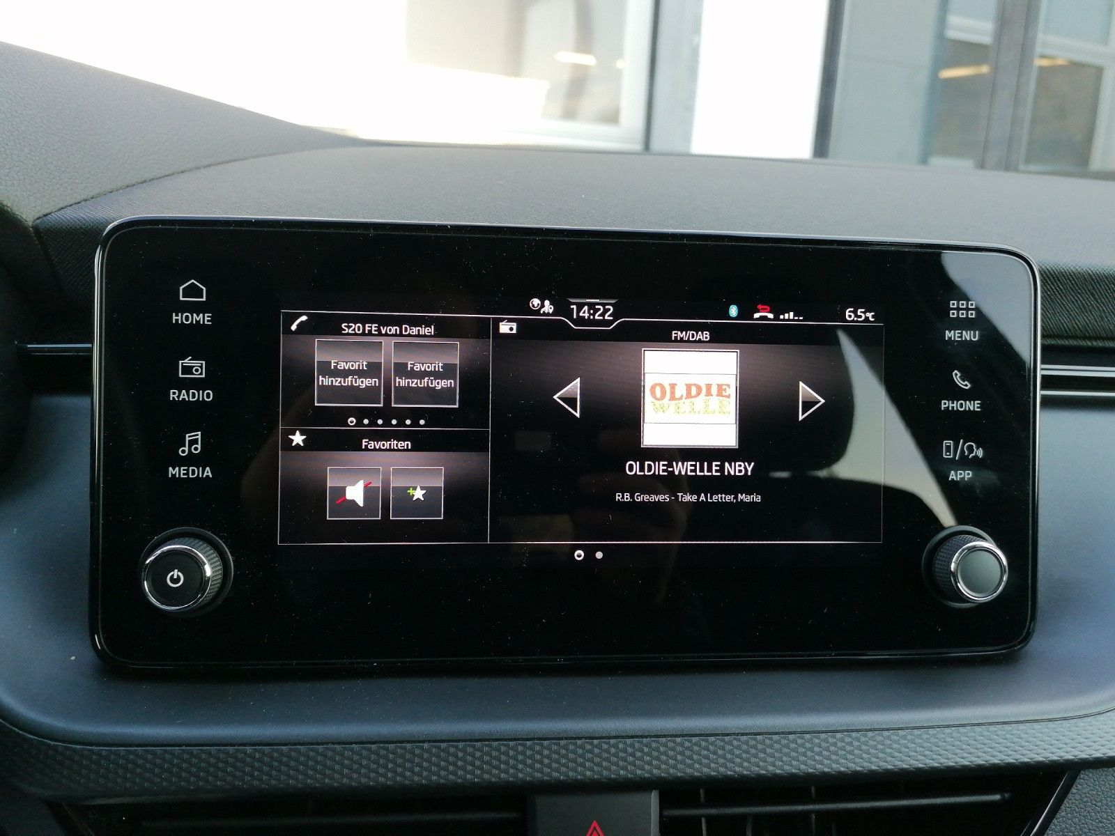 Fahrzeugabbildung SKODA Kamiq 1.0 TSI DSG AHK SmartLink PDC hi SHZ