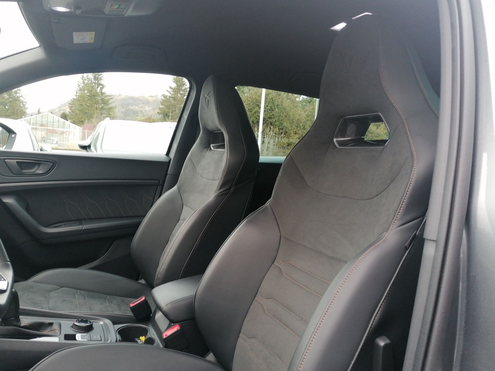 Fahrzeugabbildung CUPRA Ateca 2.0 TSI VZ 4Drive bhz FS elHK 360