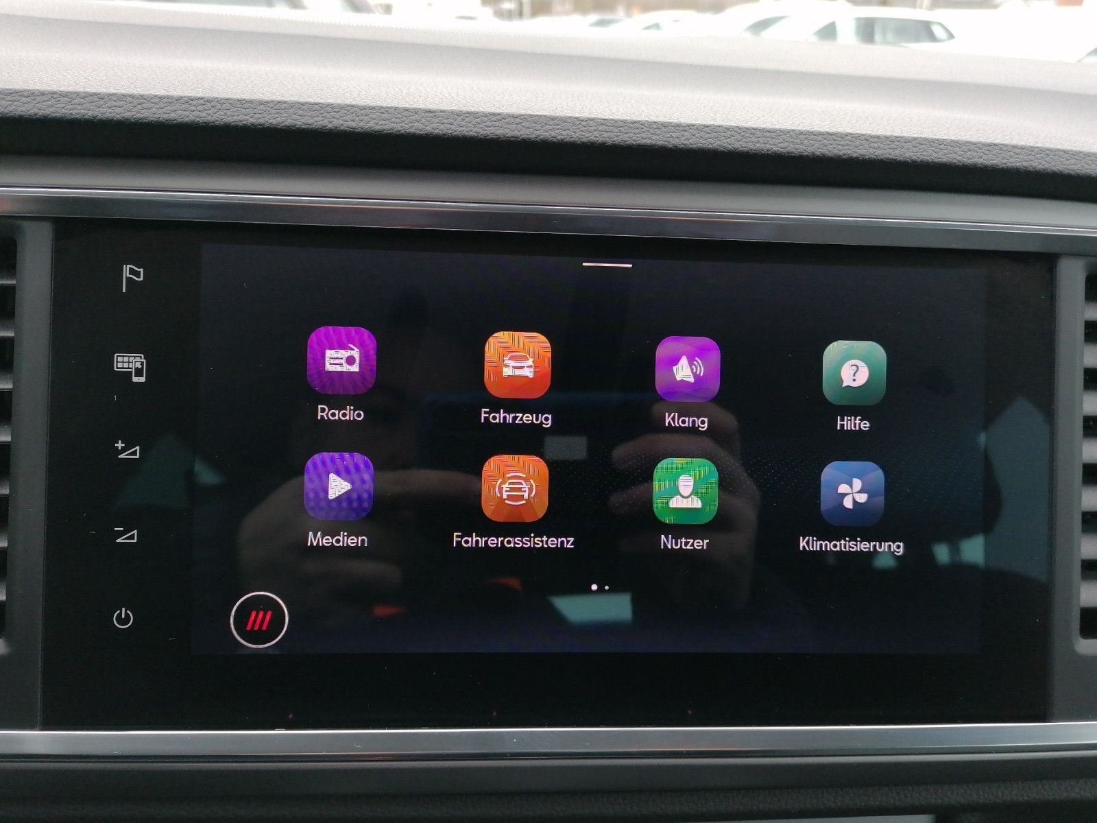 Fahrzeugabbildung SEAT Ateca 1.5 TSI FR elHK VC ALCANTARA