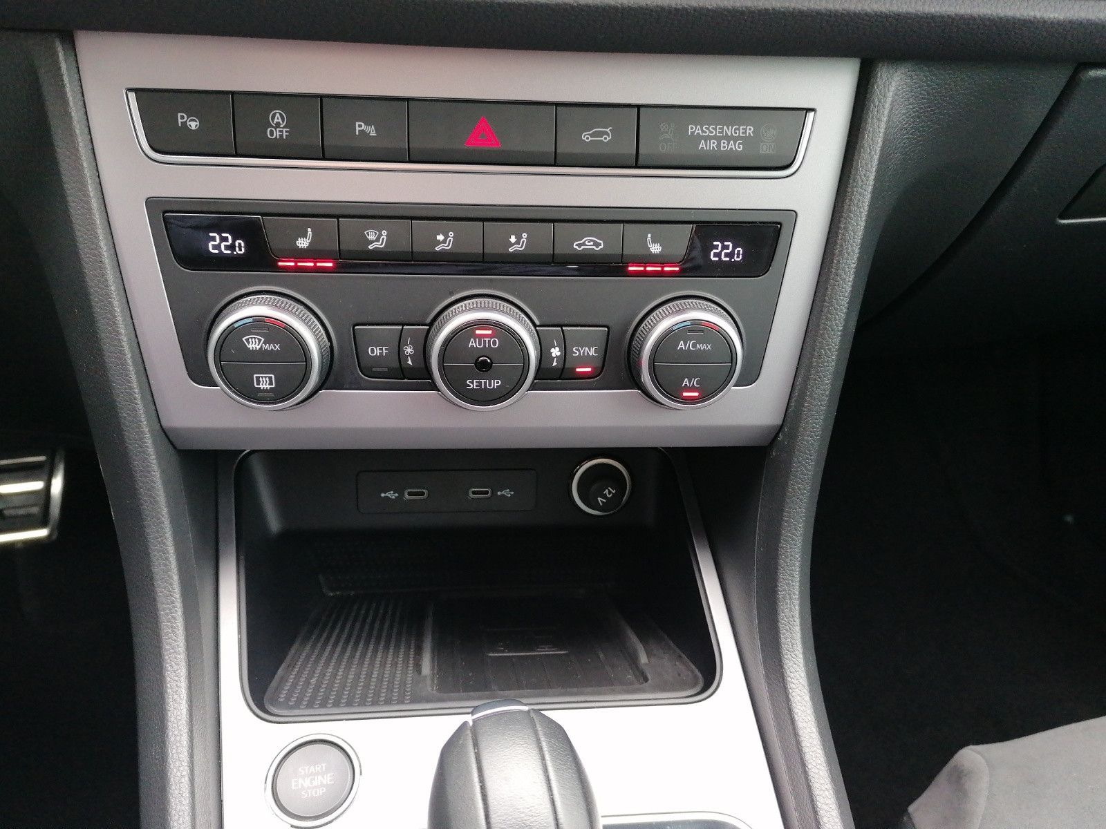 Fahrzeugabbildung SEAT Ateca 1.5 TSI FR elHK VC ALCANTARA