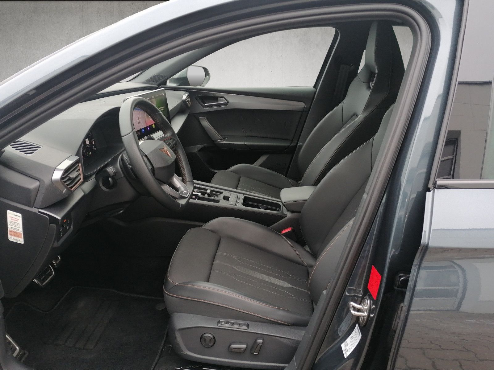 Fahrzeugabbildung CUPRA Leon Sportstourer 2.0 TSI DSG VZ 5JGAR FAP XL