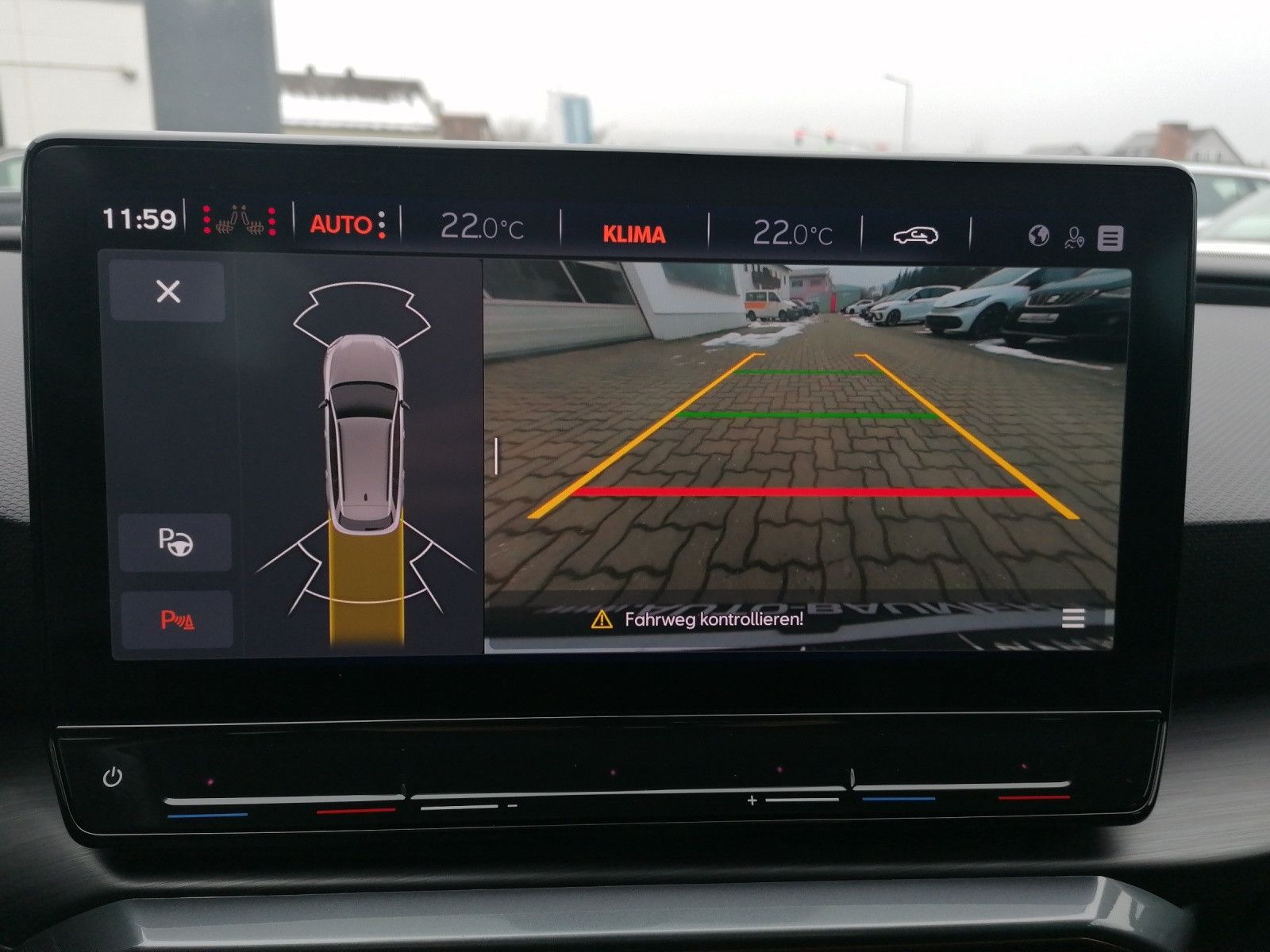 Fahrzeugabbildung CUPRA Leon Sportstourer 2.0 TSI DSG VZ 5JGAR FAP XL