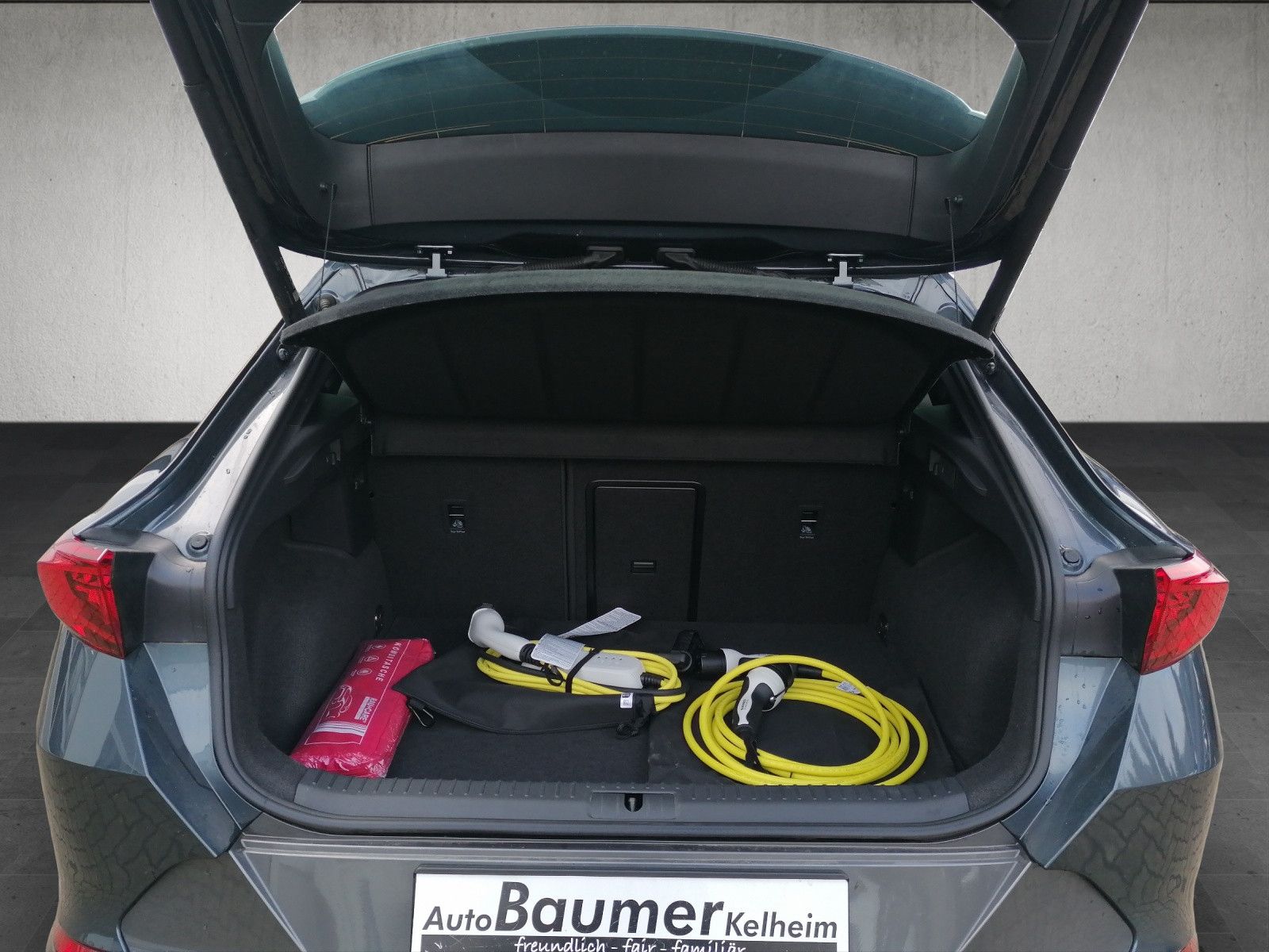 Fahrzeugabbildung CUPRA Formentor 1.4 VZ e-Hybrid AHK MATRIX elHK