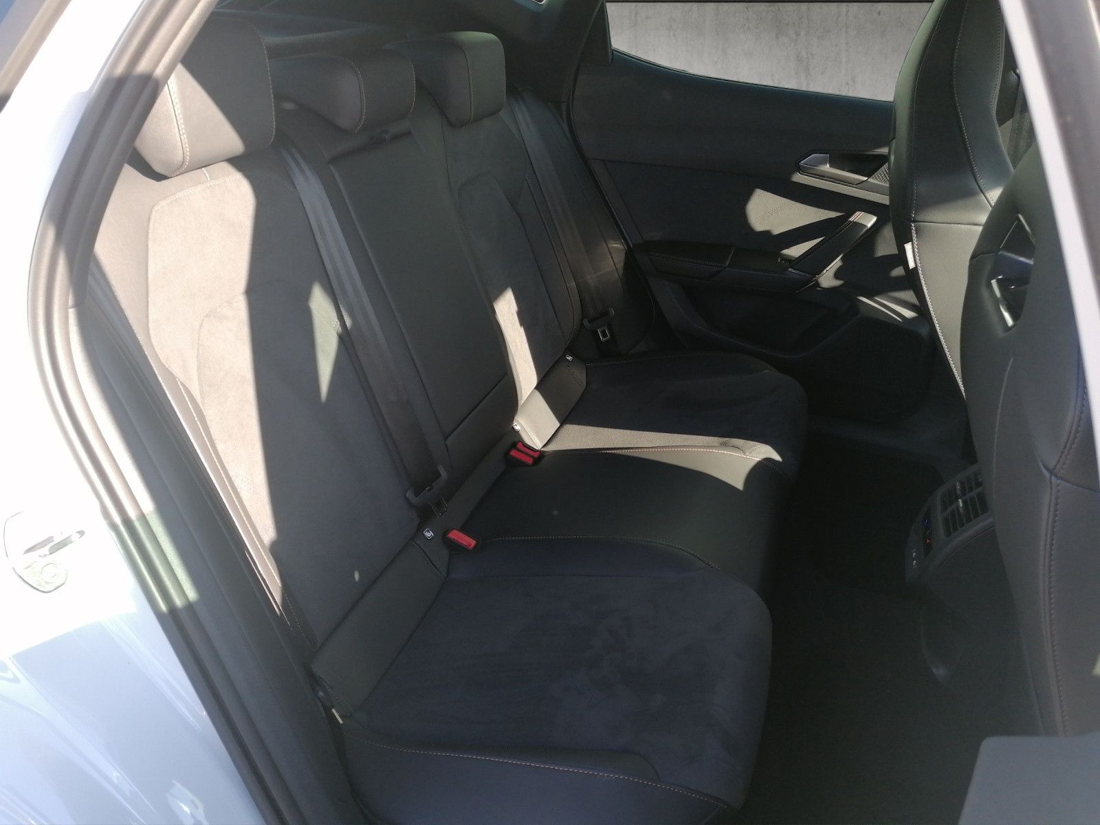 Fahrzeugabbildung CUPRA Formentor 1.5 eTSI DSG Sennheiser Dynamic