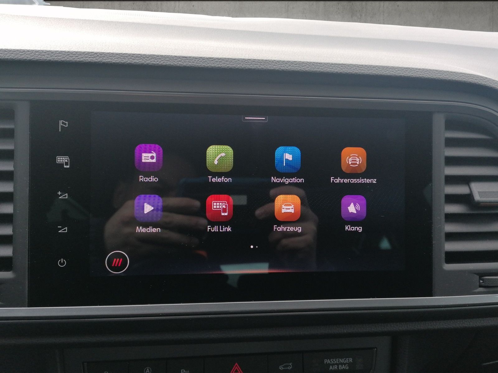 Fahrzeugabbildung CUPRA Ateca 1.5 TSI DSG BEATS elHK KESSY NAVI GRA